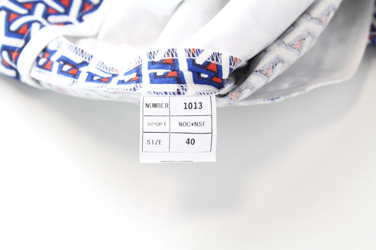 SUITSUPPLY Women Shorts 40 Blue Red Patterned Summer Slit Pockets