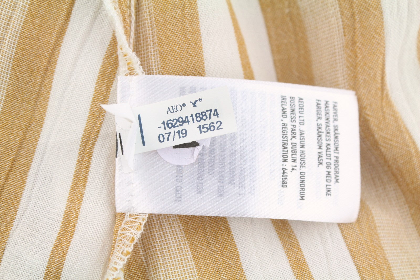 AMERICAN EAGLE OUTFITTERS Women T-Shirt M Beige Stripe V-Neck Sleeveless