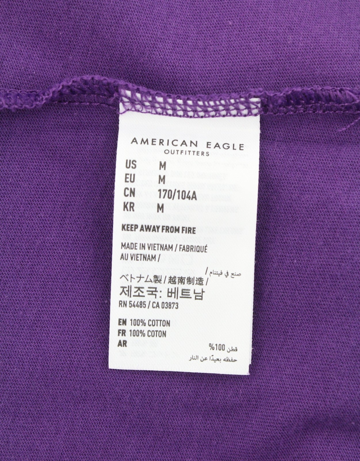AMERICAN EAGLE OUTFITTERS Men T-Shirt M Purple Cotton Tricot Crew Long Sleeve
