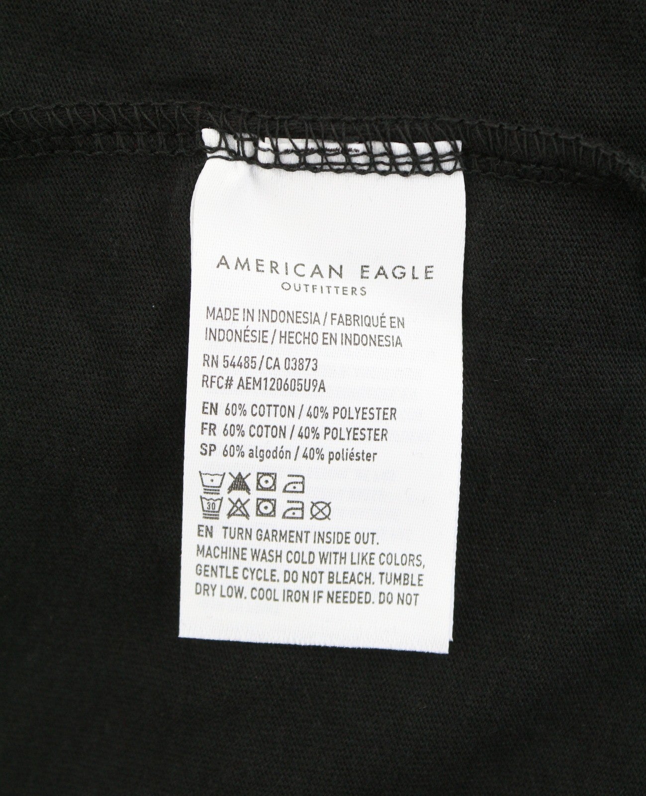 AMERICAN EAGLE OUTFITTERS Classic Fit Men T-Shirt M Black Patterned Short Sleeve