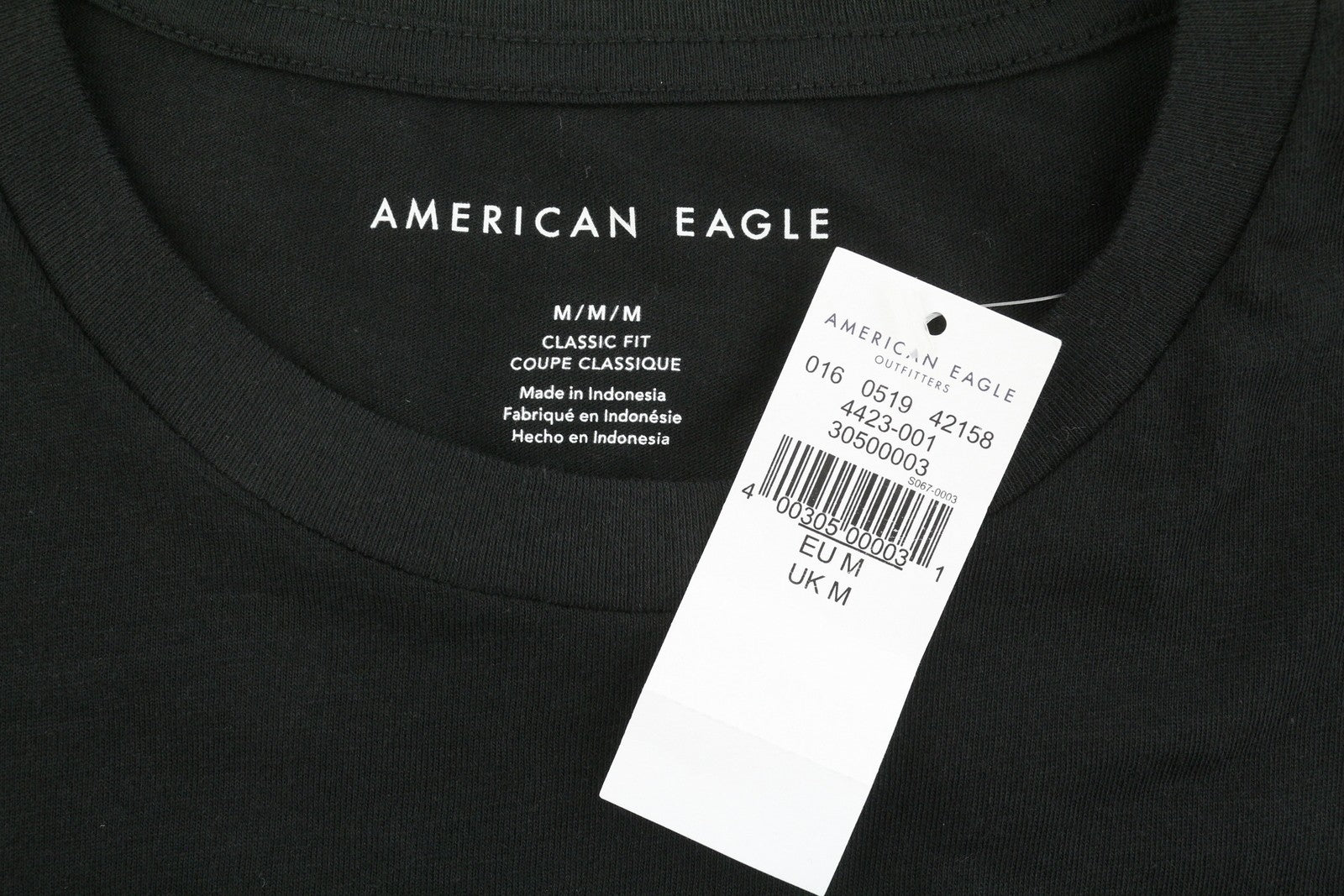 AMERICAN EAGLE OUTFITTERS Classic Fit Men T-Shirt M Black Patterned Short Sleeve