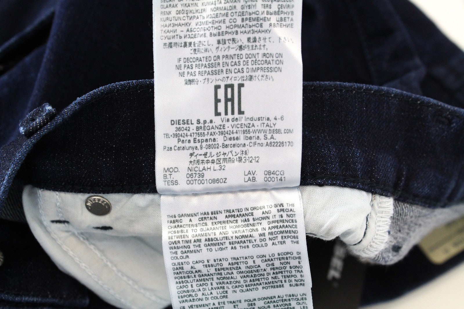 DIESEL Niclah 084CG Women Jeans W25/L32 Straight Blue Cotton Stretch High Waist