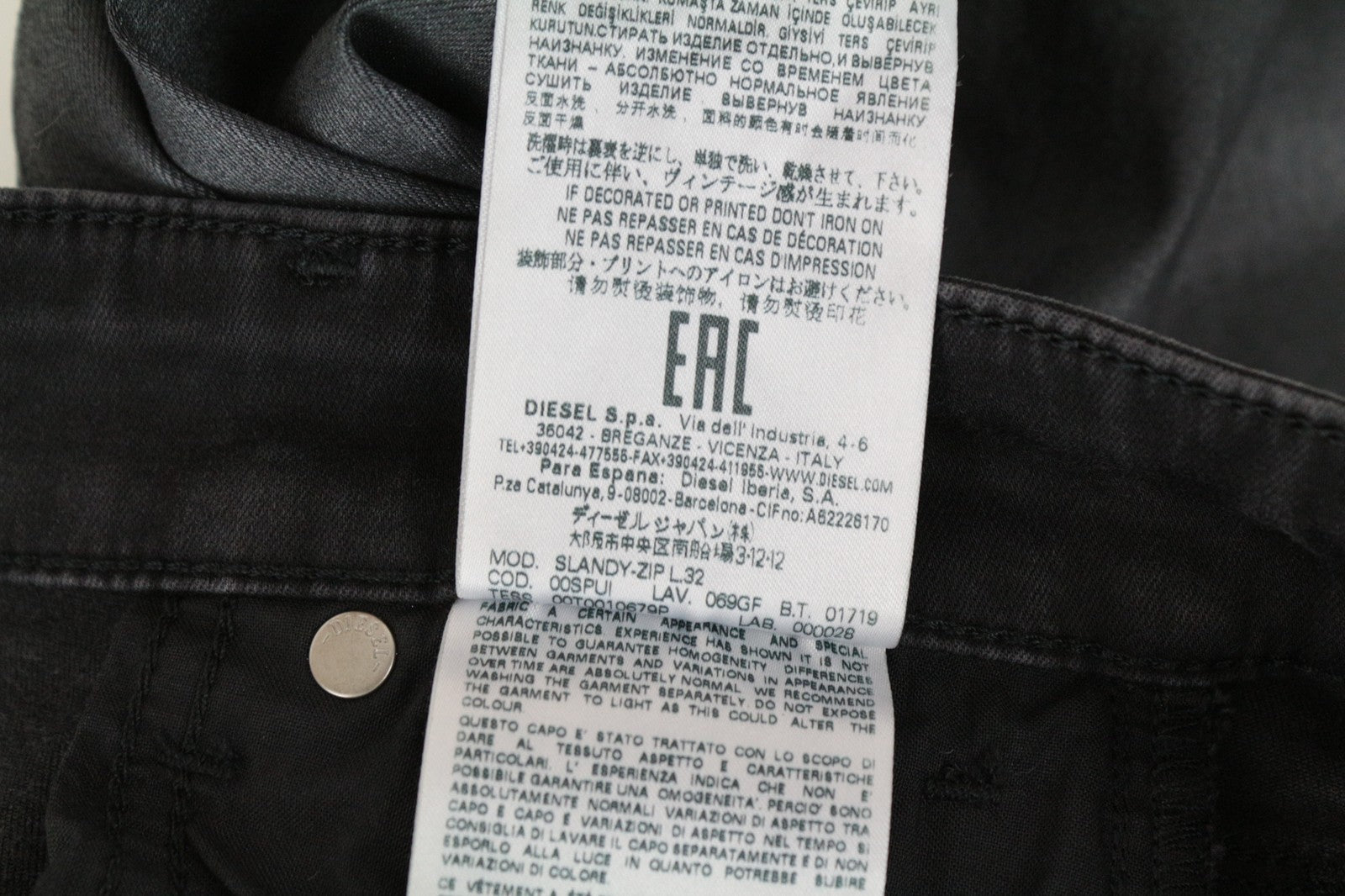 DIESEL Slandy-Zip 069GF Women Jeans W24/L32 Mid-Rise Coated Girls Super Skinny