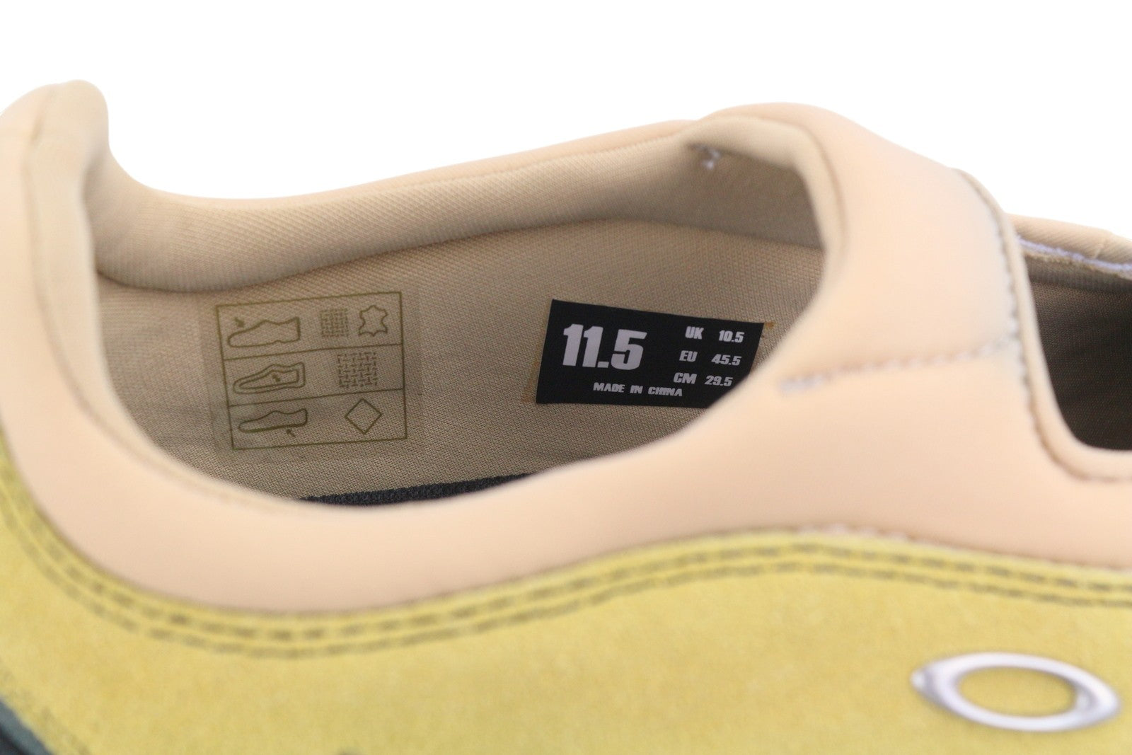 BRAIN DEAD x Oakley Factory Team Suede Flesh Men Sandals EU45.5 Whey Multi Slip