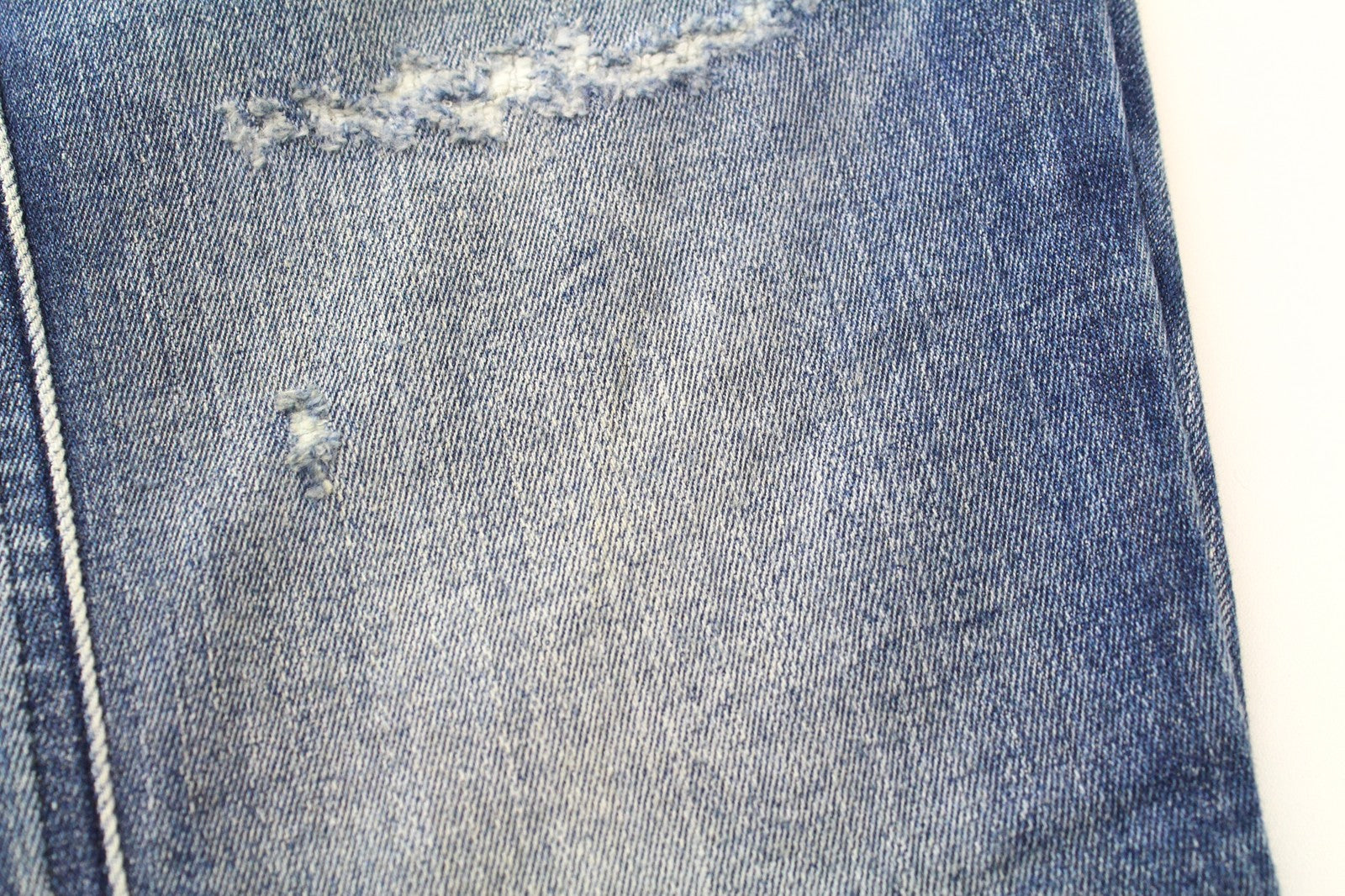 DIESEL D-Reeft-T 0870O Men Jeans W26 Stained Sweat Jogg Skinny Boys Distressed