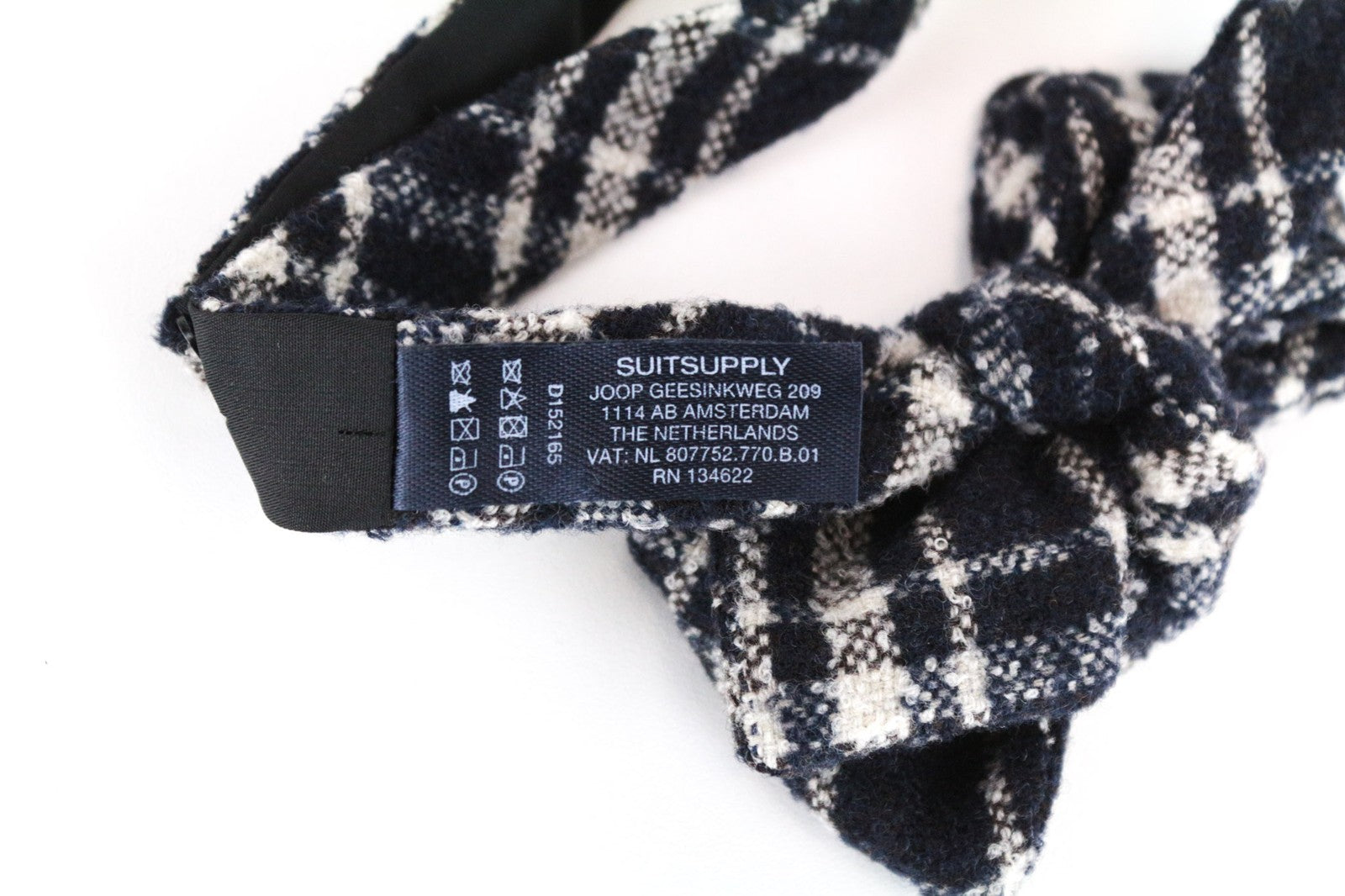 SUITSUPPLY Men Bowtie OS Blue Wool Blend Checked Pattern Pre-Tied Butterfly