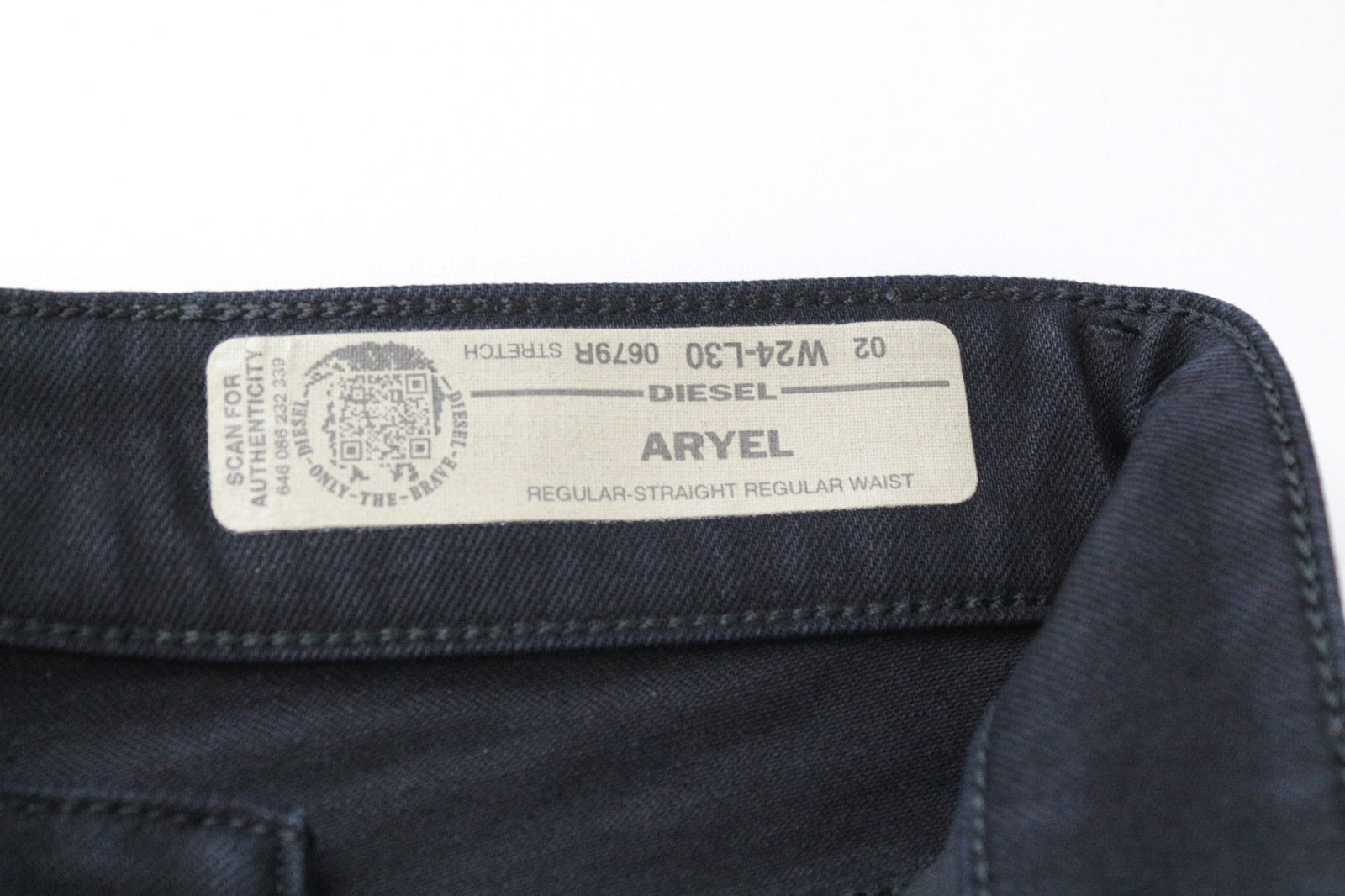 DIESEL Aryel 0679R Women Jeans W24/L30 Straight Fit Washed Black Cotton Stretch