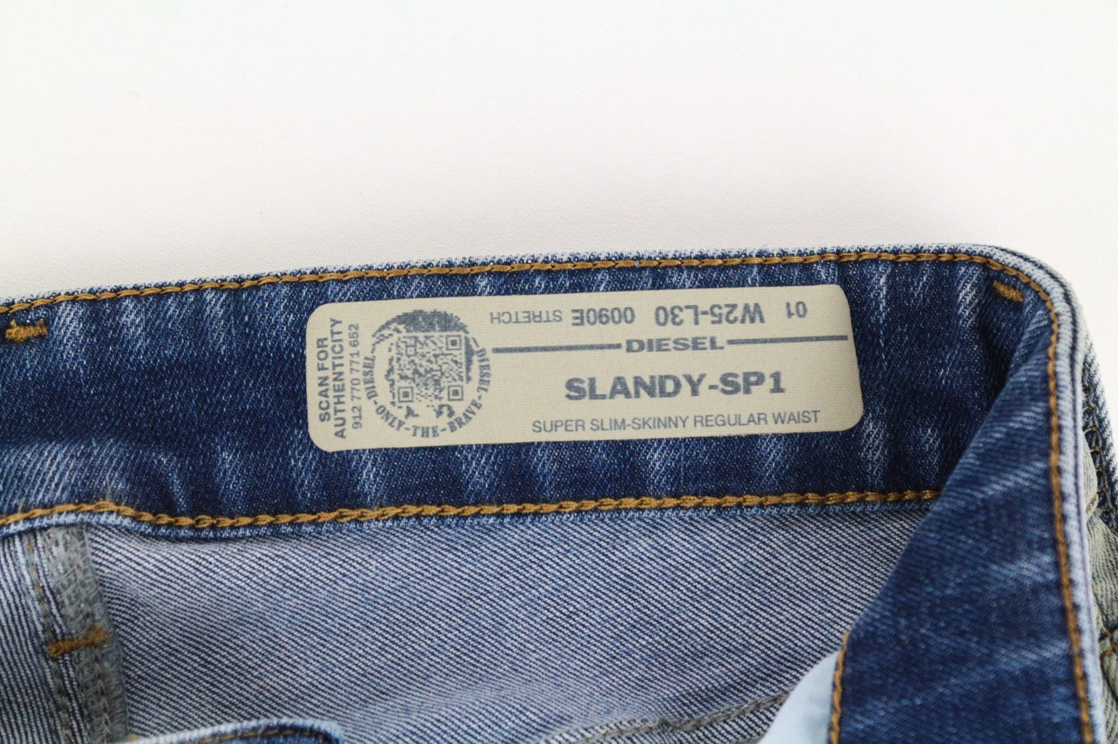 DIESEL Slandy-SP1 0090E Women Jeans W25/L30 Stretch Super Slim Skinny Light Blue