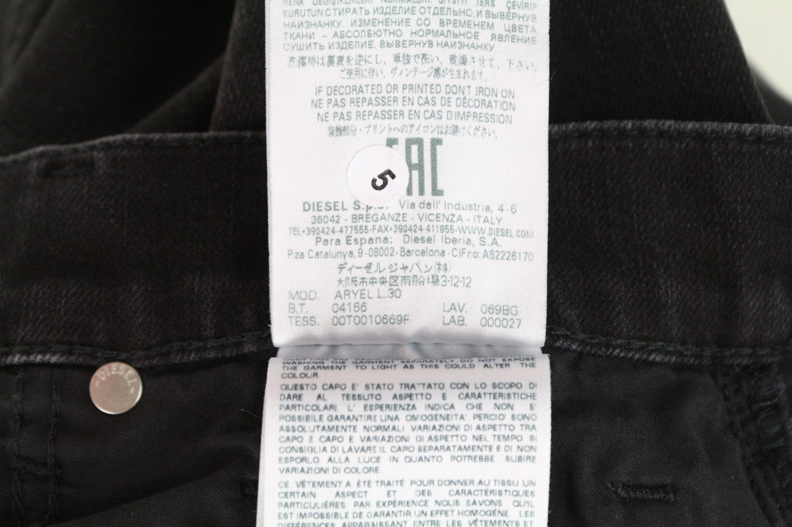 DIESEL Aryel 069BG Women Jeans W25/L30 Straight Fit Black Cotton Stretch Washed