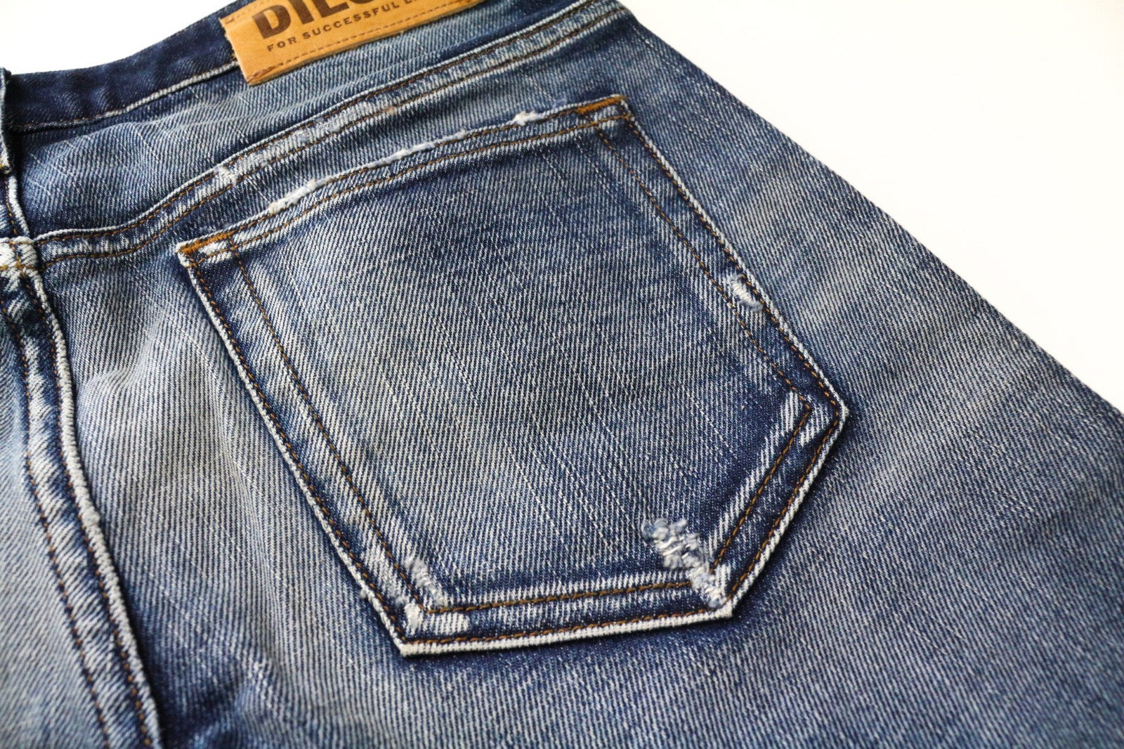 DIESEL D-Rifty 0092I Women Jeans W23/L30 Low Rise Distressed Girls Blue Slim