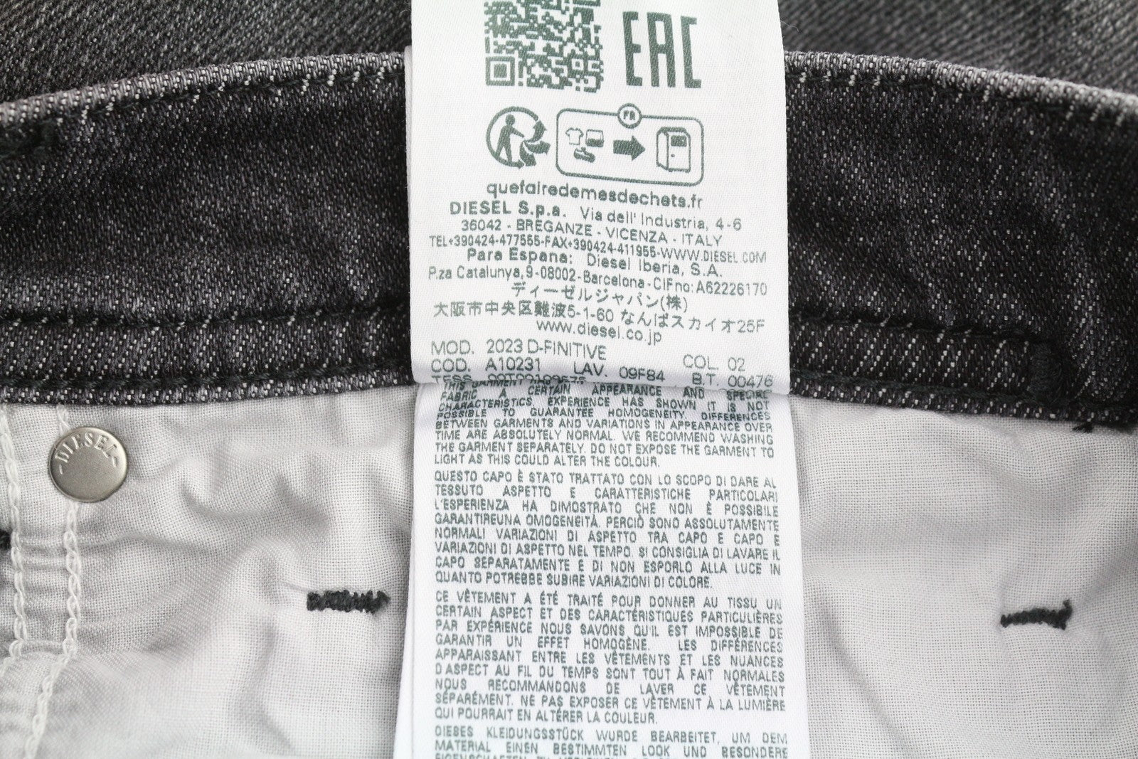 DIESEL 2023 D-Finitive 09F84 Men Jeans W30/L34 Grey Washed Tapered Fit