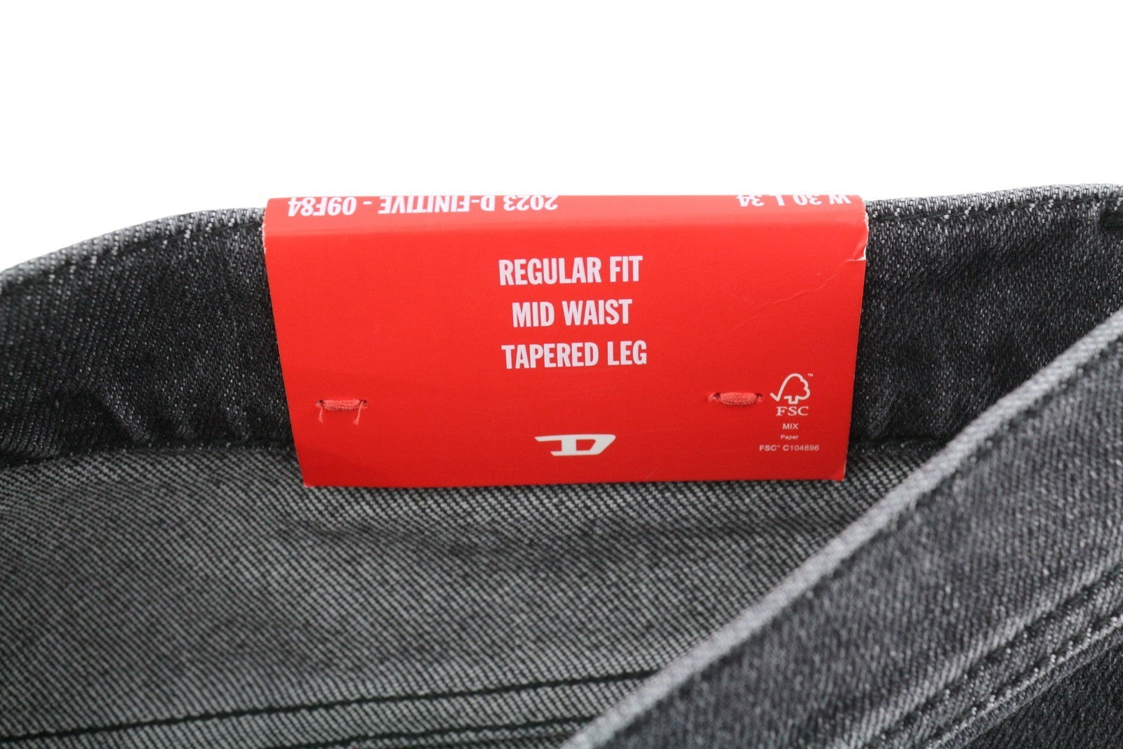 DIESEL 2023 D-Finitive 09F84 Men Jeans W30/L34 Grey Washed Tapered Fit