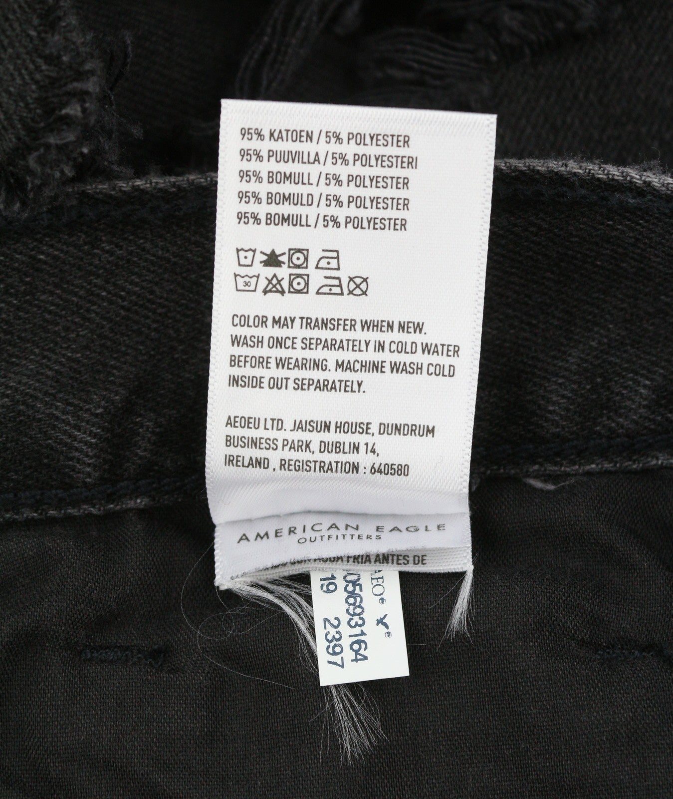 AMERICAN EAGLE OUTFITTERS Mom Black Blaze Women Jeans W27 Black Ripped Denim