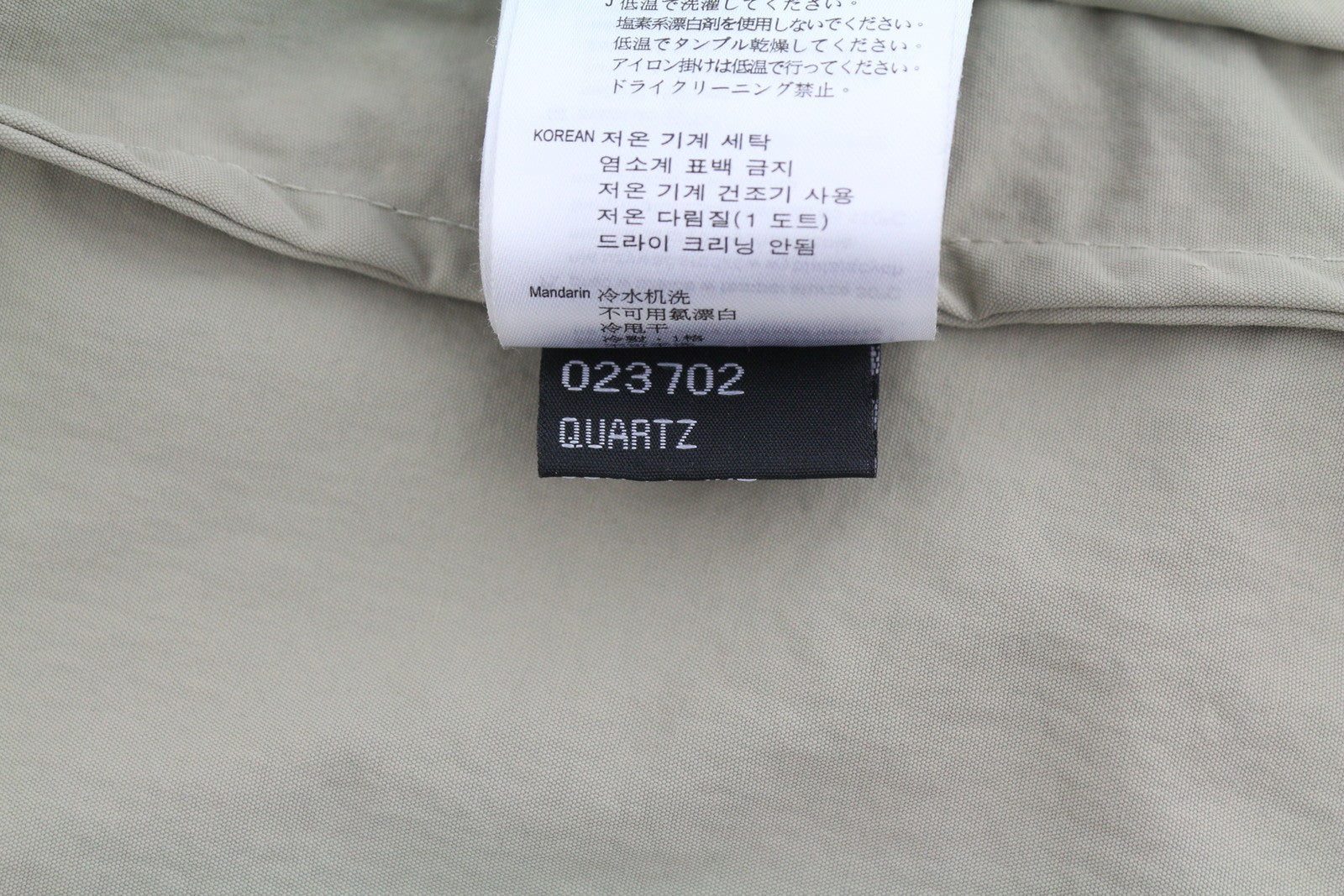 SALEWA Quartz Men Jacket EU46 S Hidden Hood Removable Sleeves Lightweight