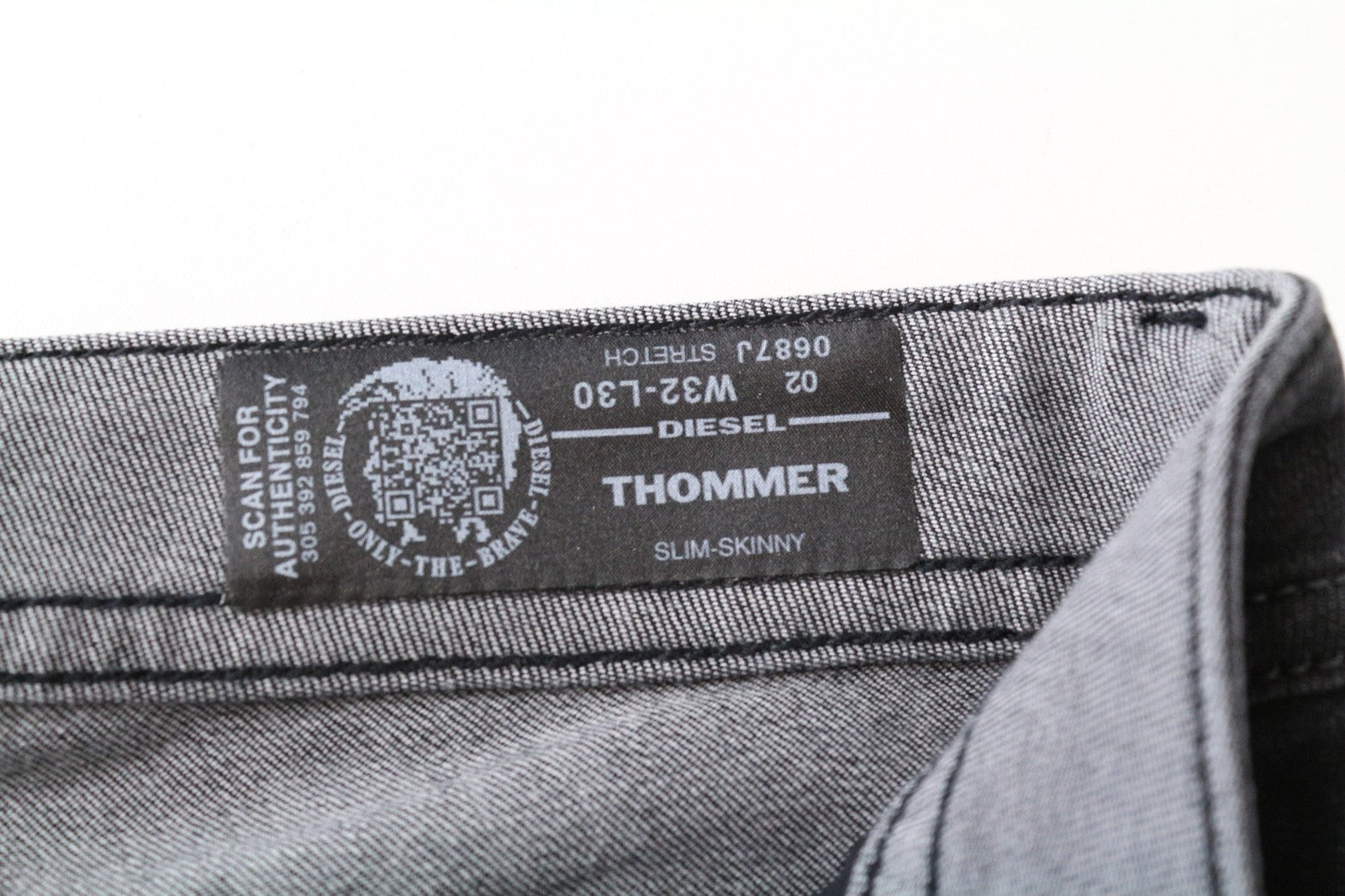 DIESEL Thommer 0687J Men Jeans W32/L30 Slim-Skinny Washed Grey Cotton Stretch
