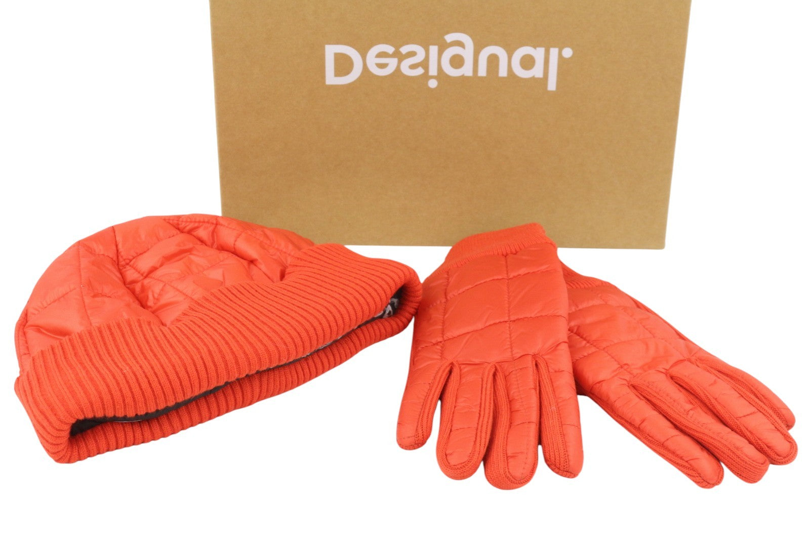 DESIGUAL Pack Gift Box Padded Women Gloves & Hat Set OS Orange Quilted Duo
