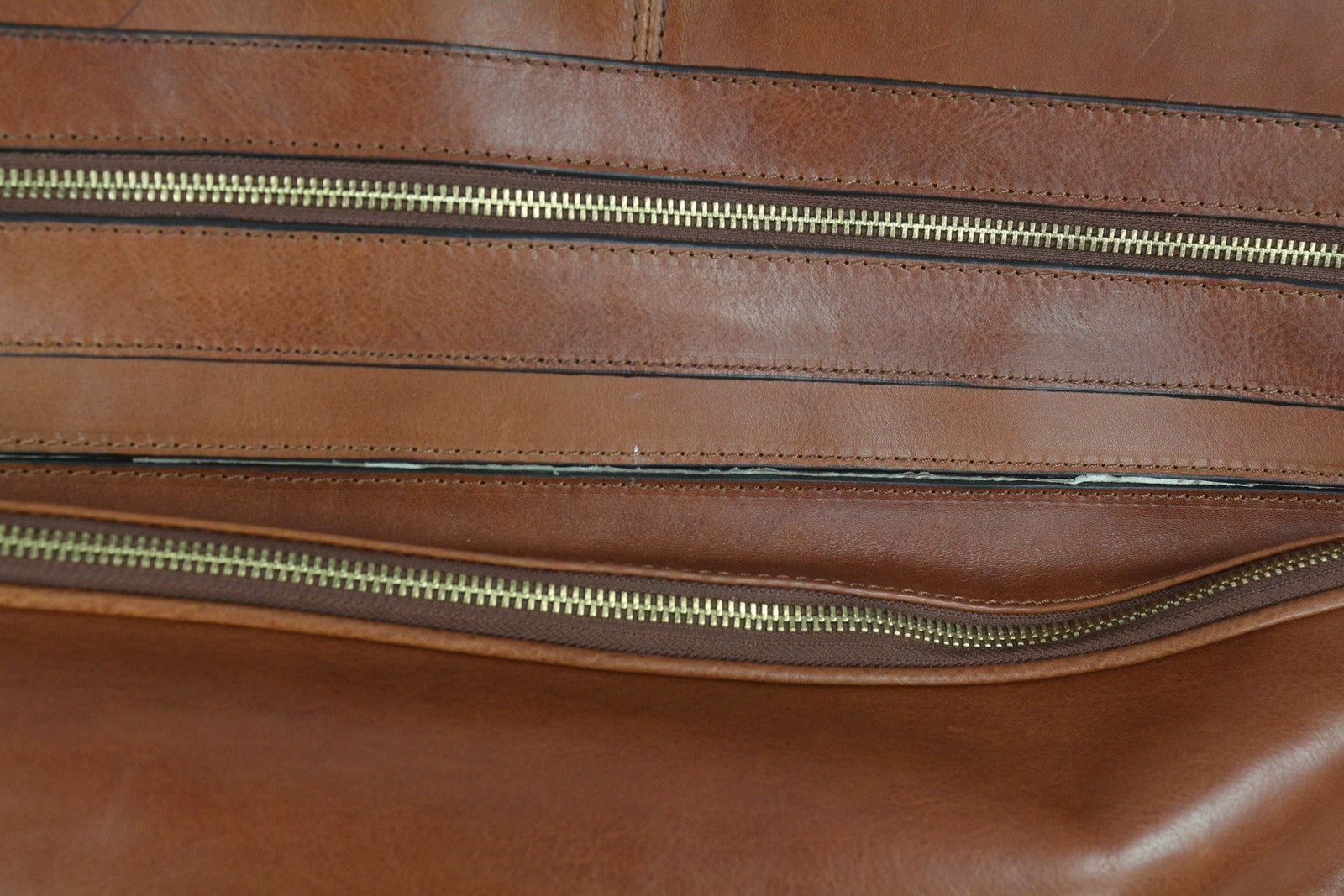 TIME RESISTANCE The Big Sleep Men Bag OS Brown Leather Garment Bag RRP550