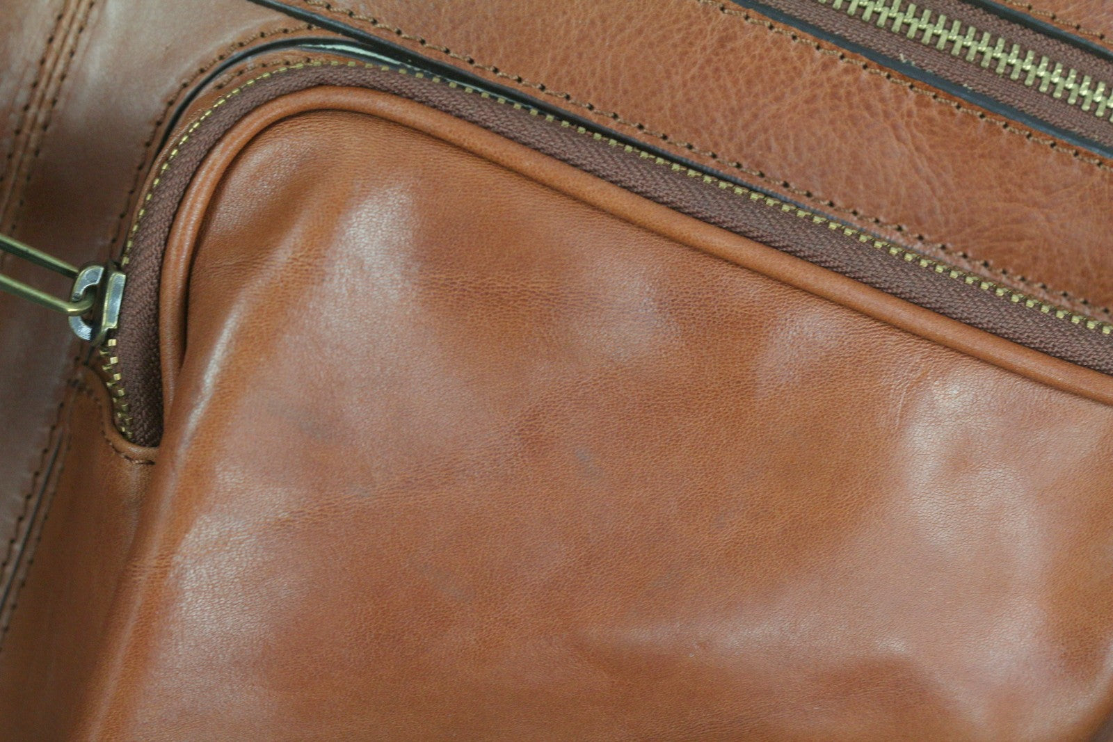 TIME RESISTANCE The Big Sleep Men Bag OS Brown Leather Garment Bag RRP550