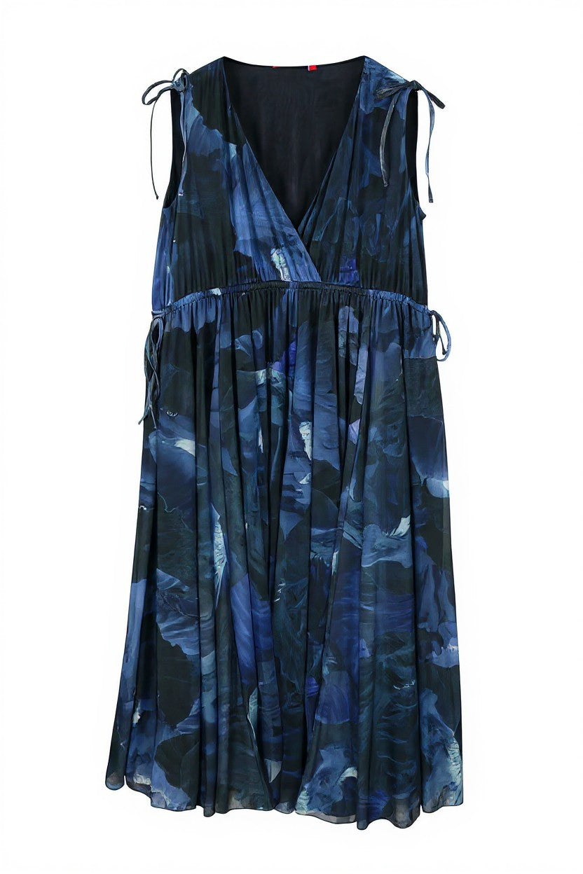 MAX&CO. Women's Dress M Dark Blur Floral V-Neck Sleeveless Midi
