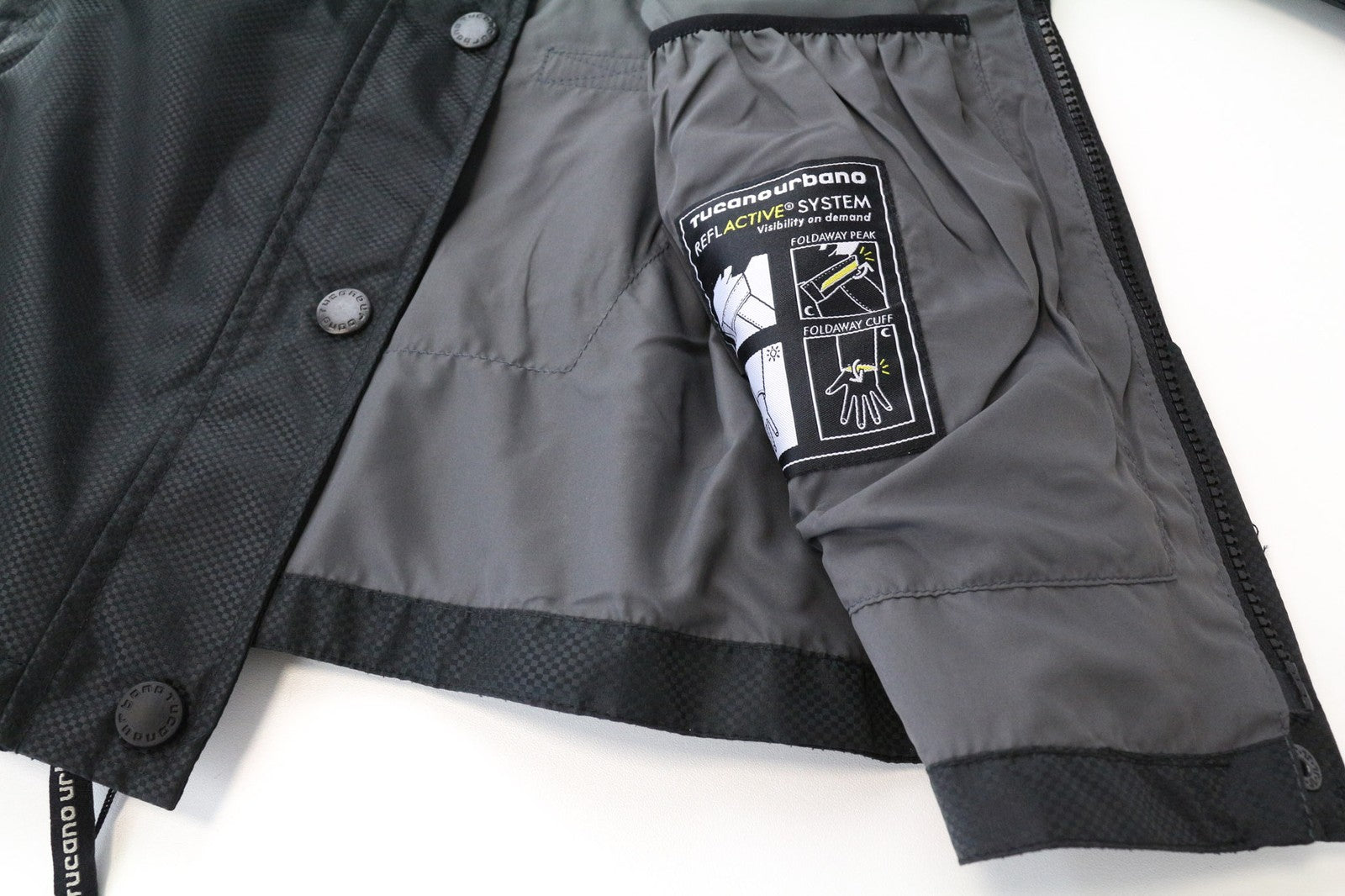 TUCANO URBANO Tina moteriška motociklo striukė S, juoda, su apsauginiu pamušalu 