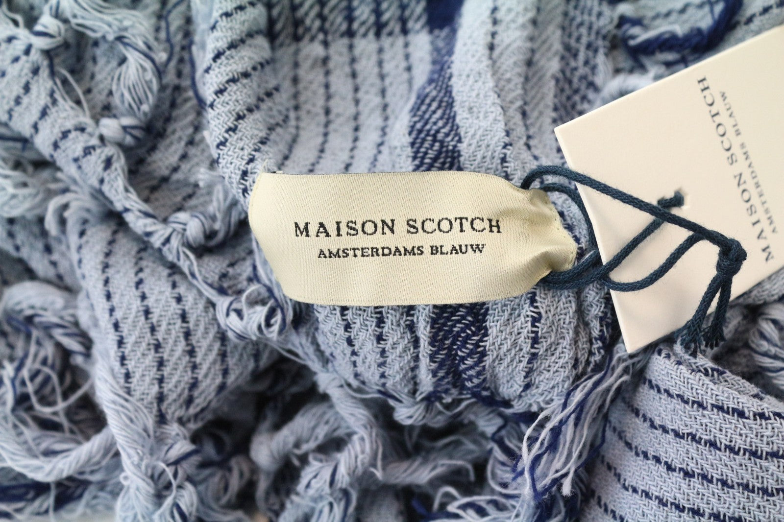 MAISON SCOTCH Ams Blauw moteriškas šalikas OS mėlynas kutais raštuotas medvilninis unisex 