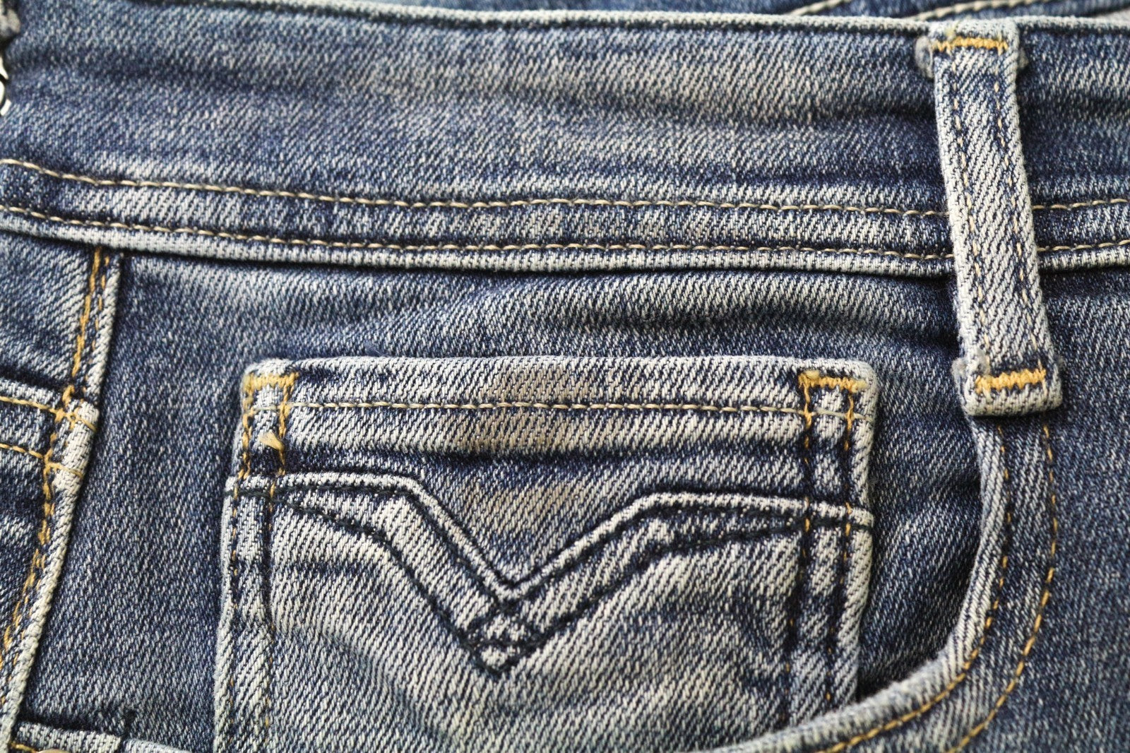 REPLAY Rob vyriški džinsai W30/L34 vidutinio mėlynumo, siaurėjantys, tamprūs, tiesaus kirpimo, su užtrauktuku 