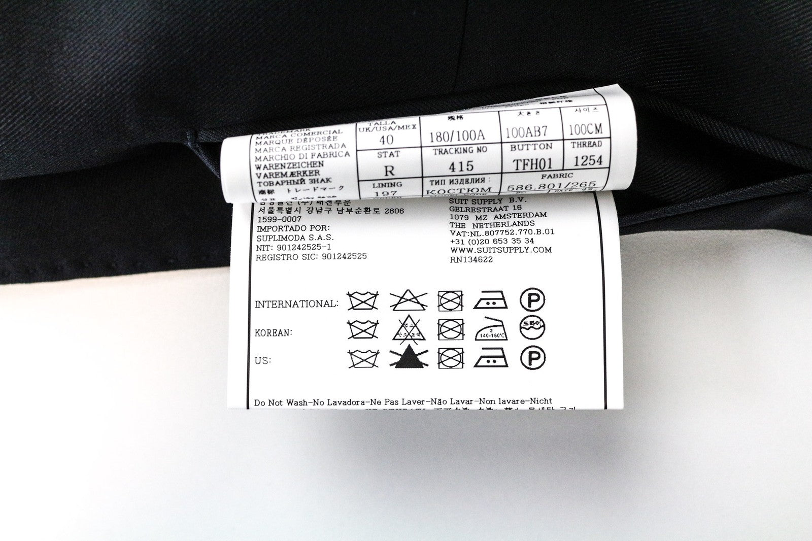 SUITSUPPLY Ferrara vyriška liemenė UK40R tamsiai mėlyna, plona, ​​V formos iškirpte 