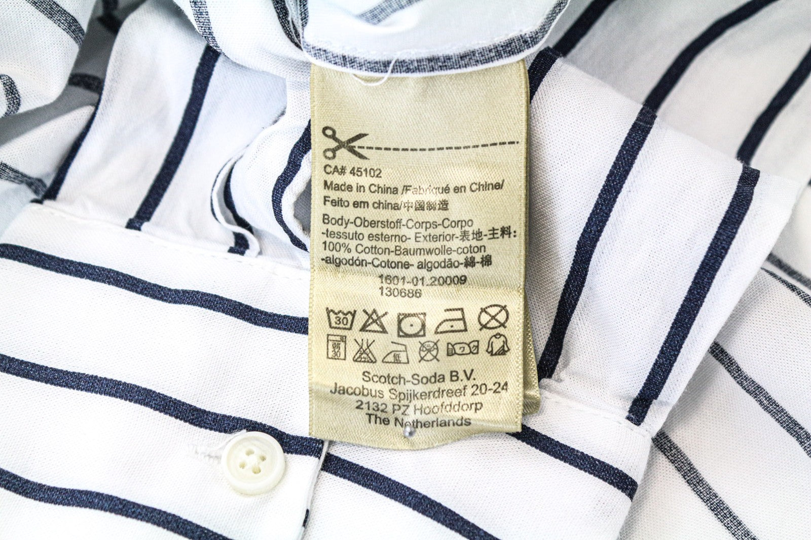 SCOTCH &amp; SODA vyriški marškinėliai M dydžio tamsiai mėlyni dryžuoti, priglundantys ilgomis rankovėmis, su sagomis užsegamais marškiniais 