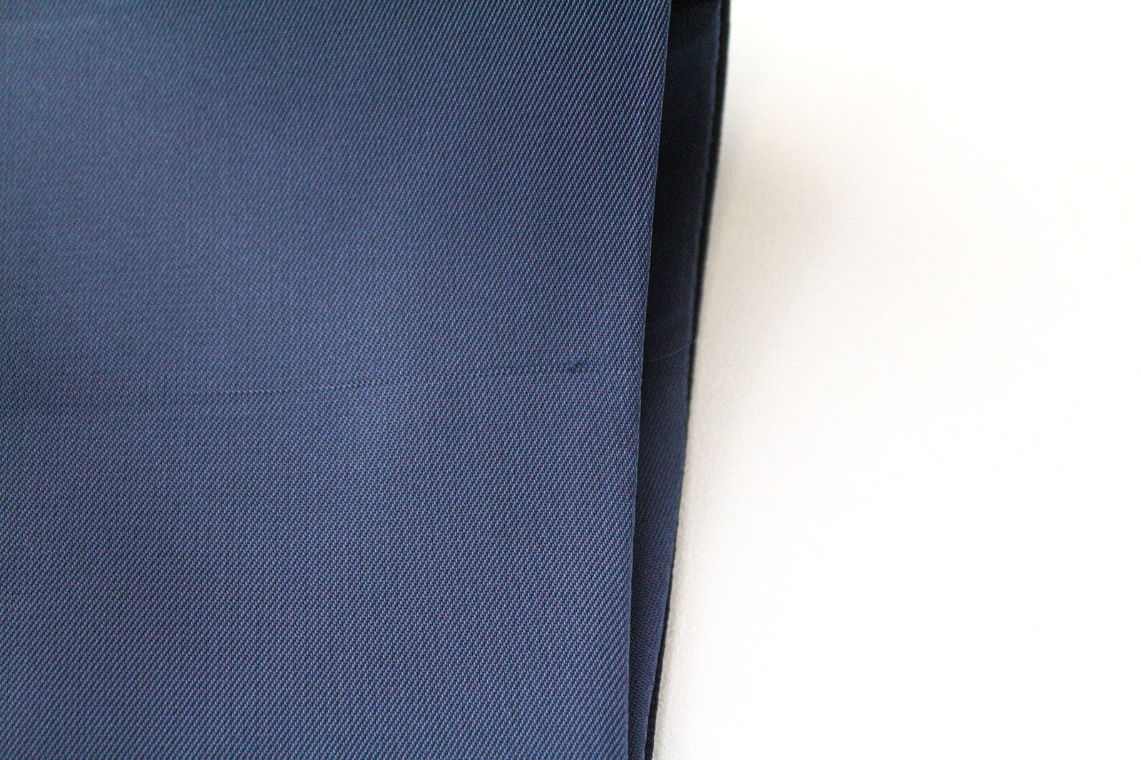 SUITSUPPLY Ferrara vyriška liemenė UK34R mėlyna grynos vilnos plona klasikinė V formos iškirpte 