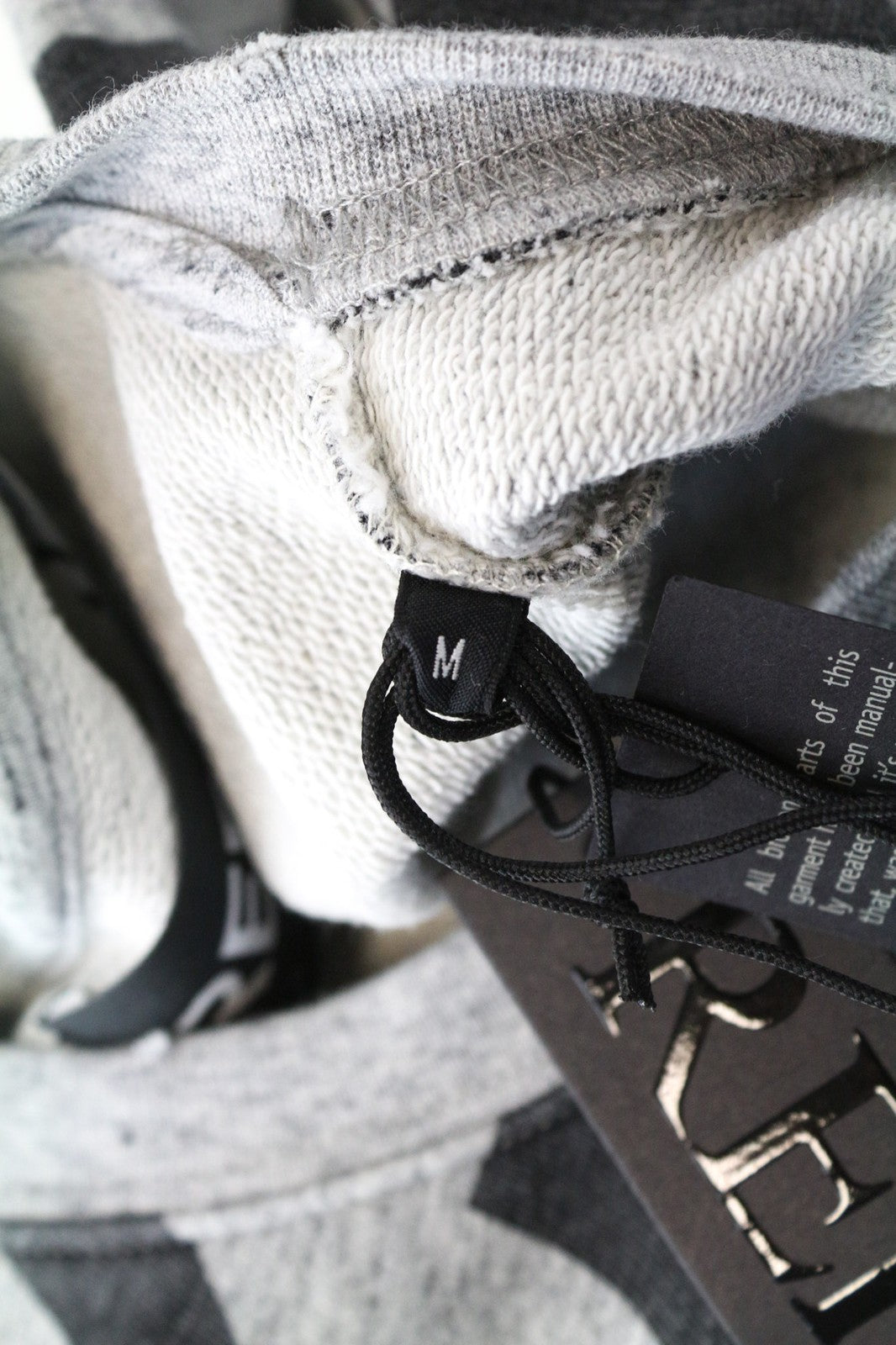 REPLAY vyriškas džemperis M pilkas medvilninis džersis apvali kaklo iškirpte melanžo flisas 