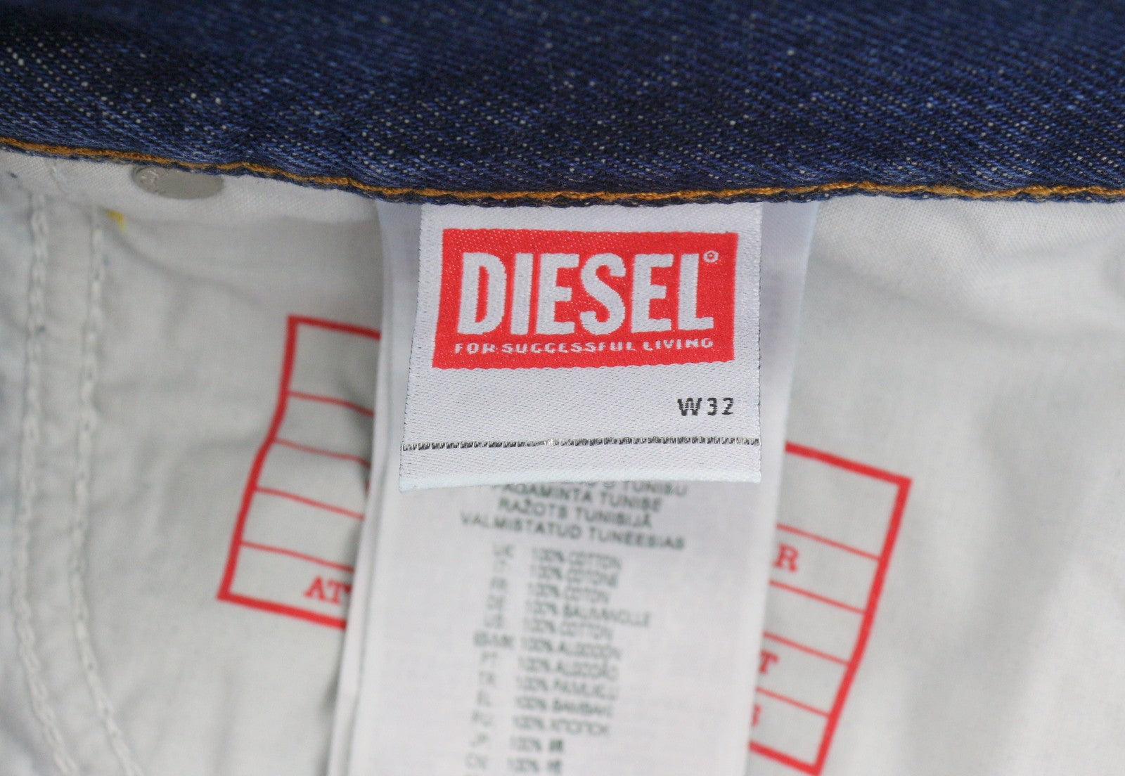 DIESEL 2020 D-Viker 09C03 Men Jeans W32/L34 Blue Faded Regular Straight RRP160