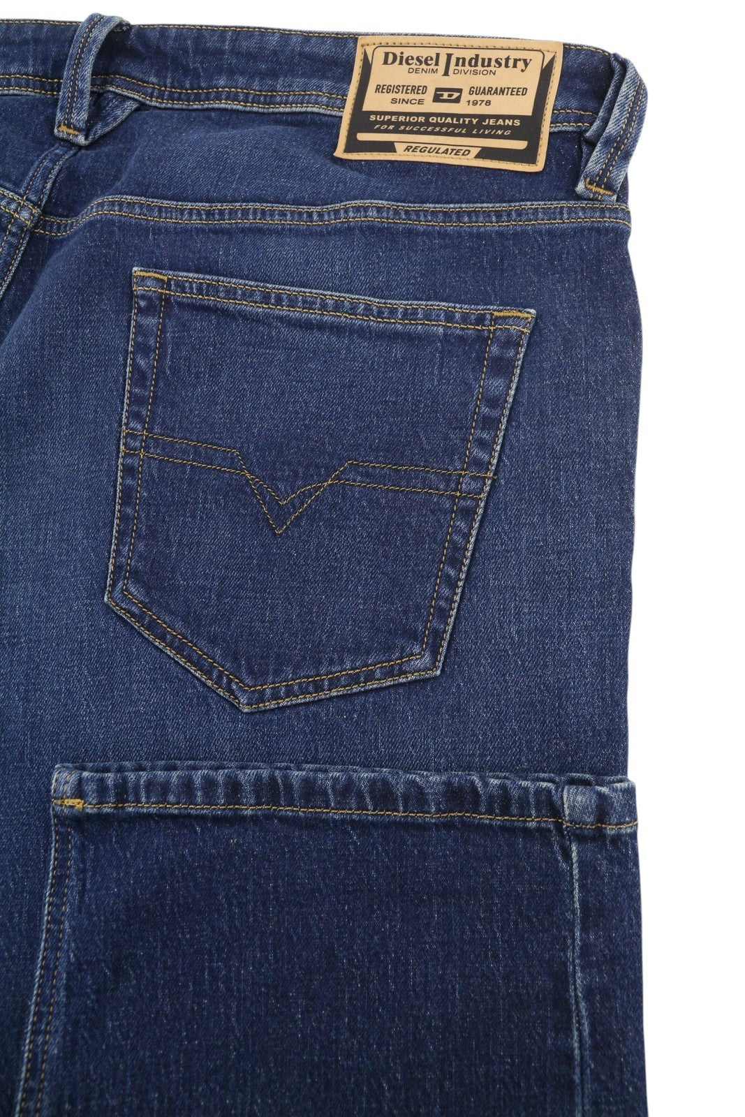 DIESEL Larkee-X R072R Men Jeans W40/L32 Blue Whiskers Faded Straight RRP175