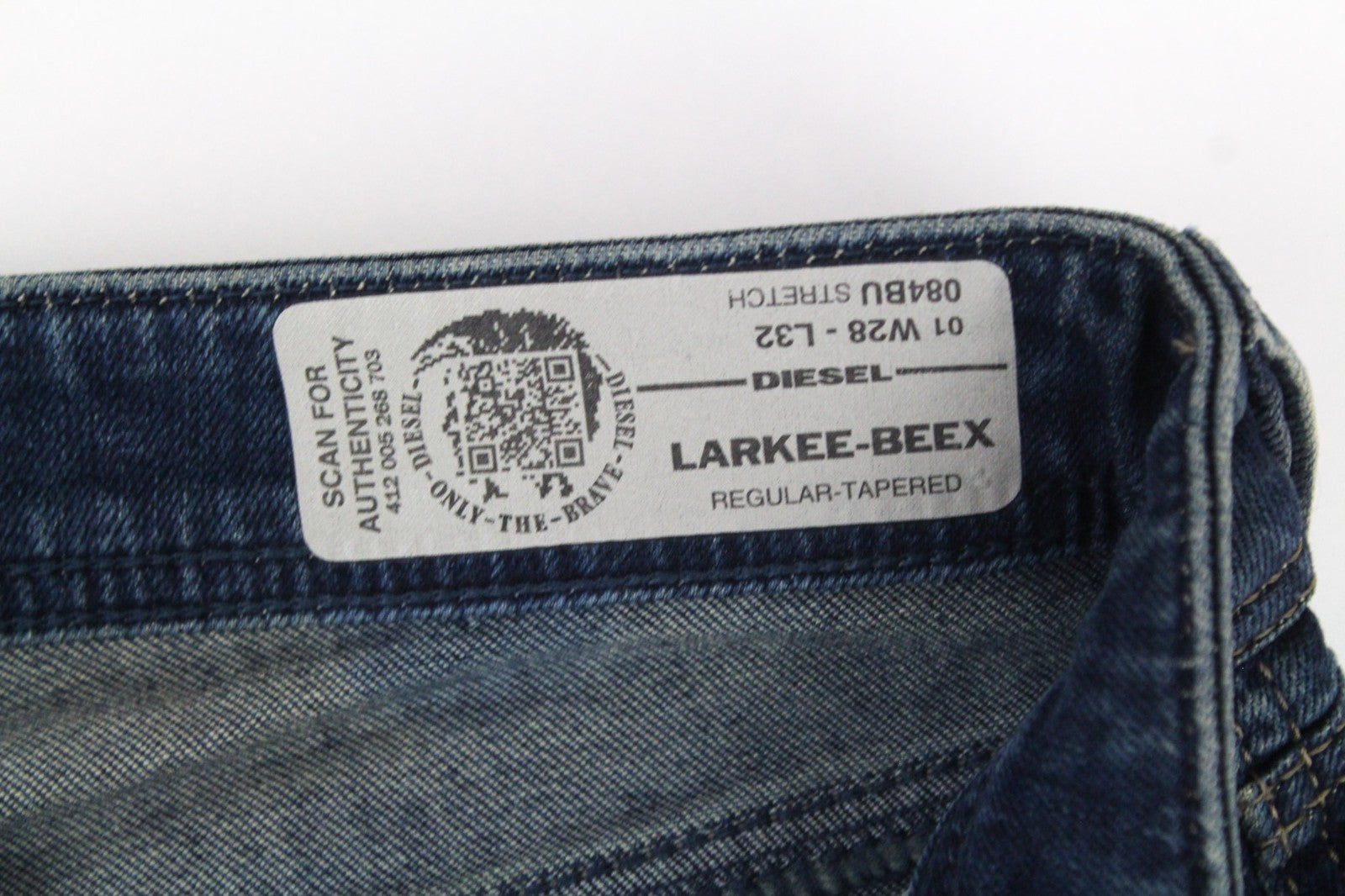 DIESEL Larkee-Beex 084BU Men Jeans W28/L32 Tapered Cotton Stretch Blue Washed