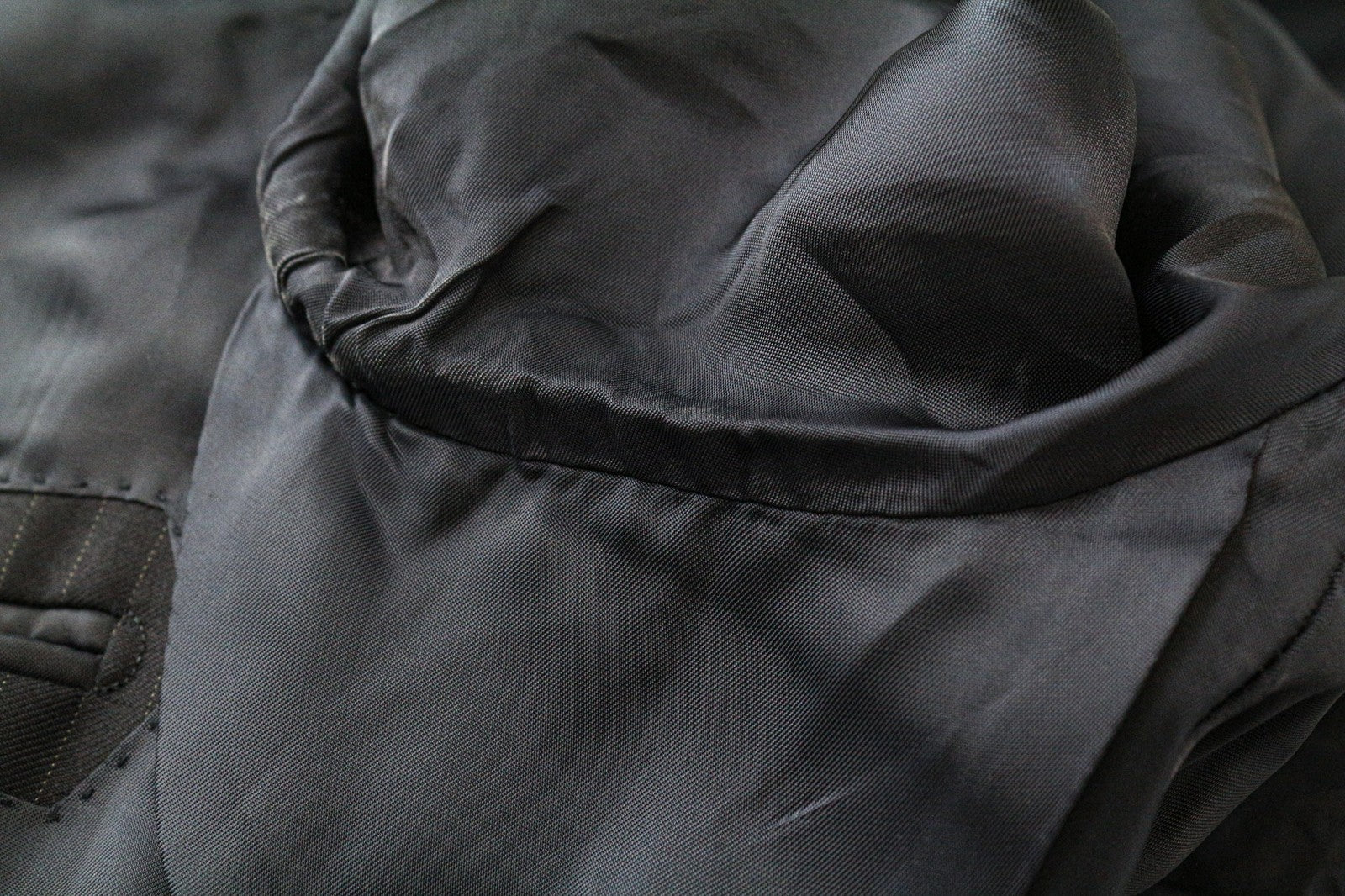 SUITSUPPLY La Spalla vyriškas tamsiai mėlynas vilnonis dryžuotas švarkas, UK36L, raštuotas 