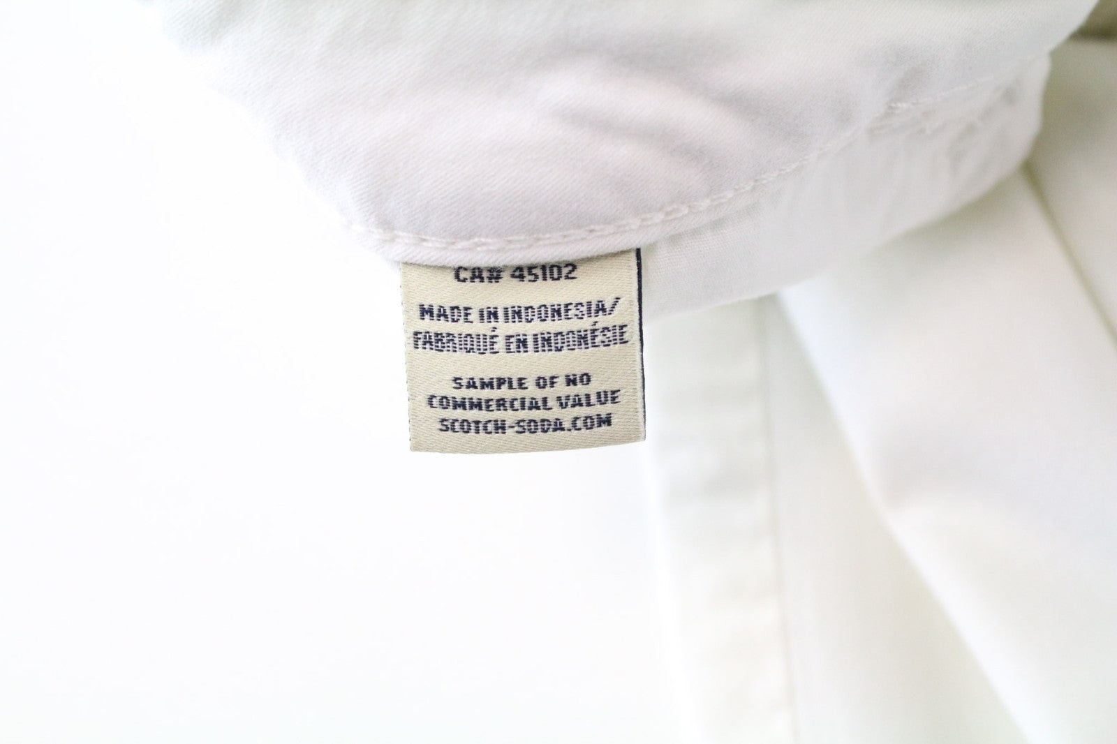 MAISON SCOTCH moteriškos kelnės W27/L30 baltos, aptemptos, su 5 kišenėmis ir užtrauktuku 