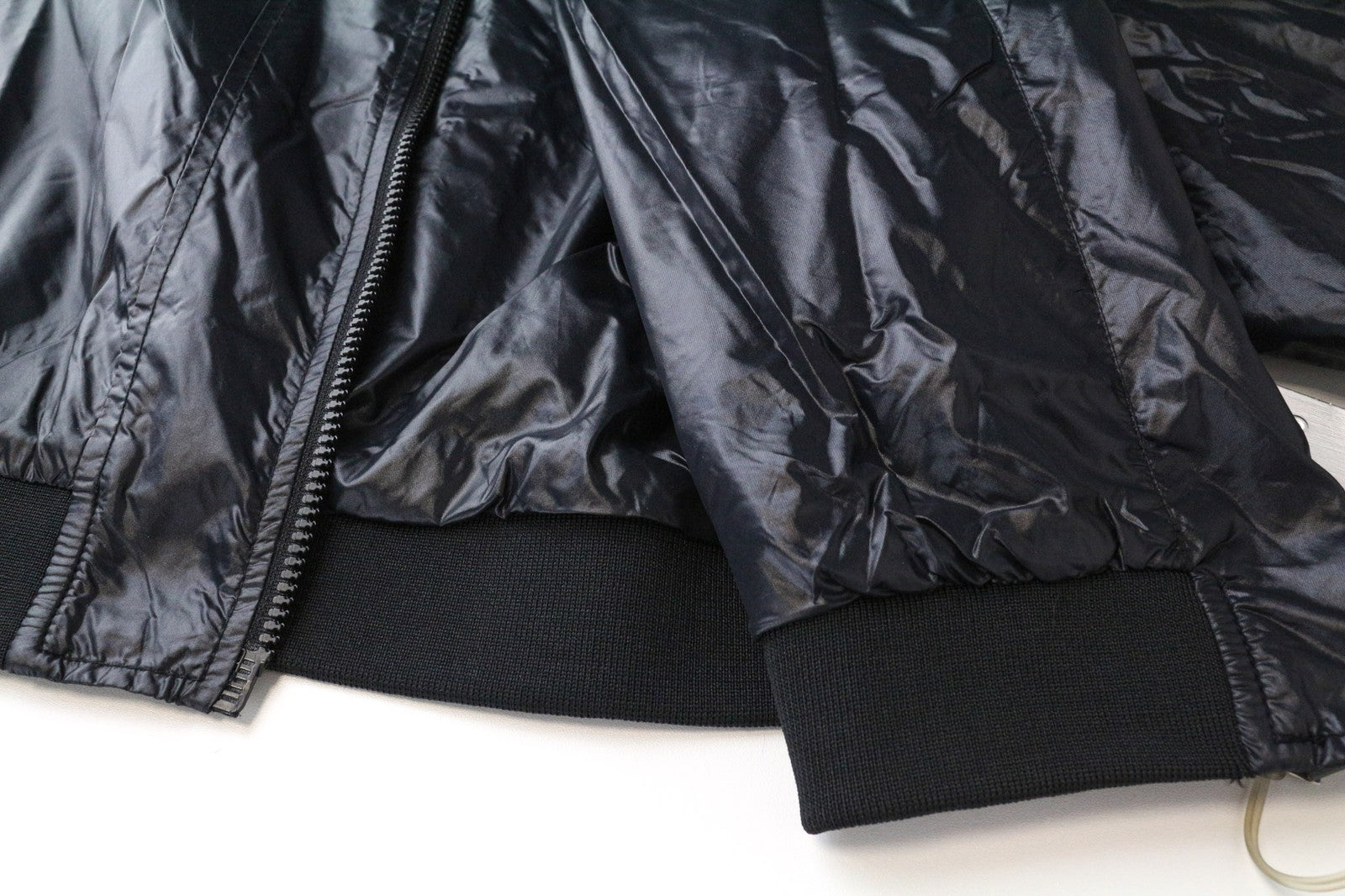 RICHMOND vyriška striukė 48 tamsiai mėlyna bomber stiliaus ilgomis rankovėmis, su keliomis kišenėmis ir užtrauktuku 