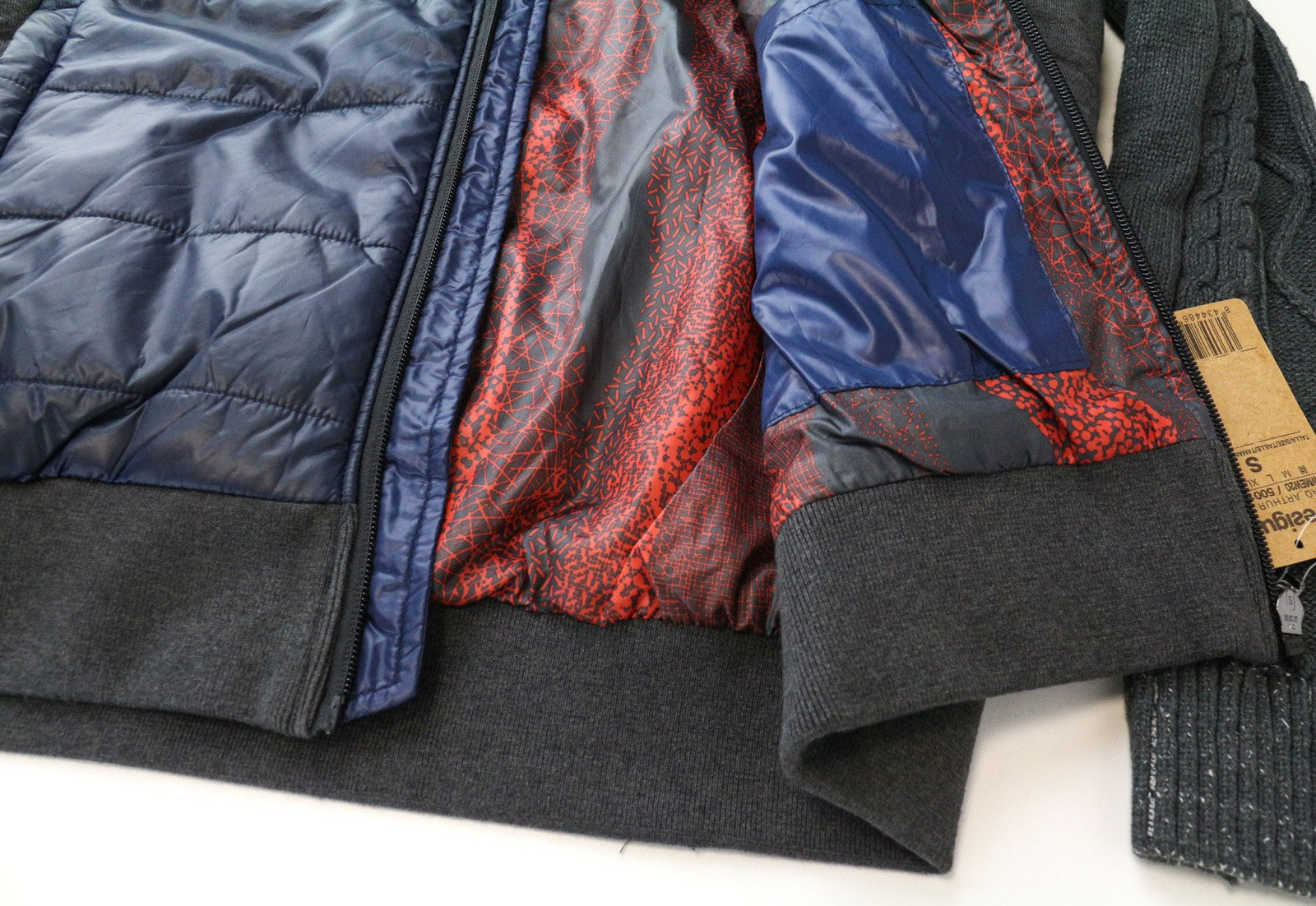 DESIGUAL Arthur vyriška striukė pilkai mėlyna, su gobtuvu ir pamušalu. S dydis. 