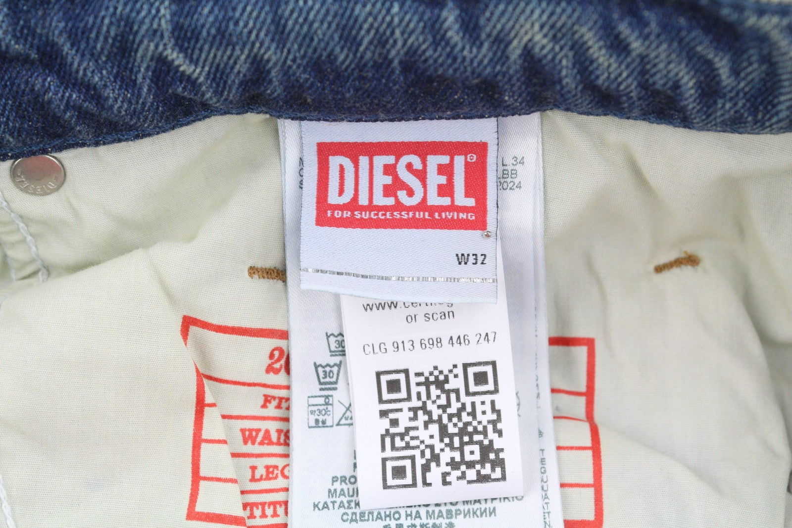 DIESEL 2001 D-Macro 0CLBB Men Jeans W32/L34 Blue Relaxed Wide Low Waist RRP195