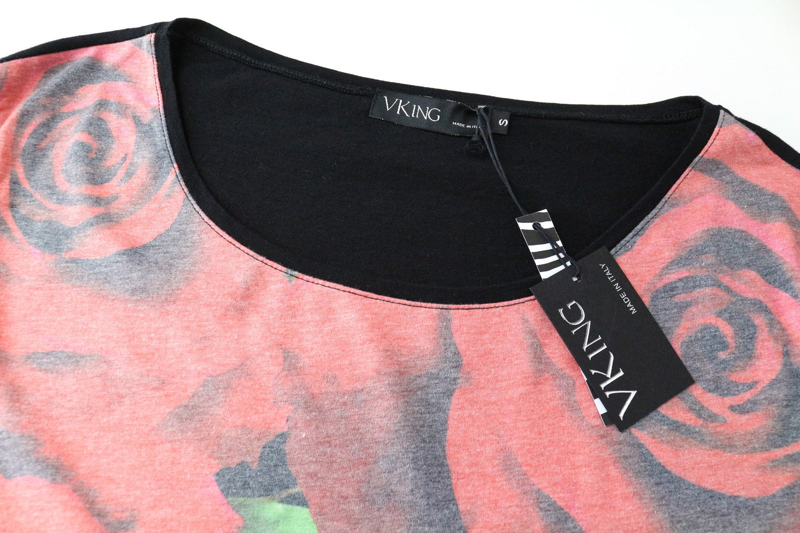 VKING Men's T-Shirt S Red Cotton Blend Roses Print Short Sleeve Casual Tee