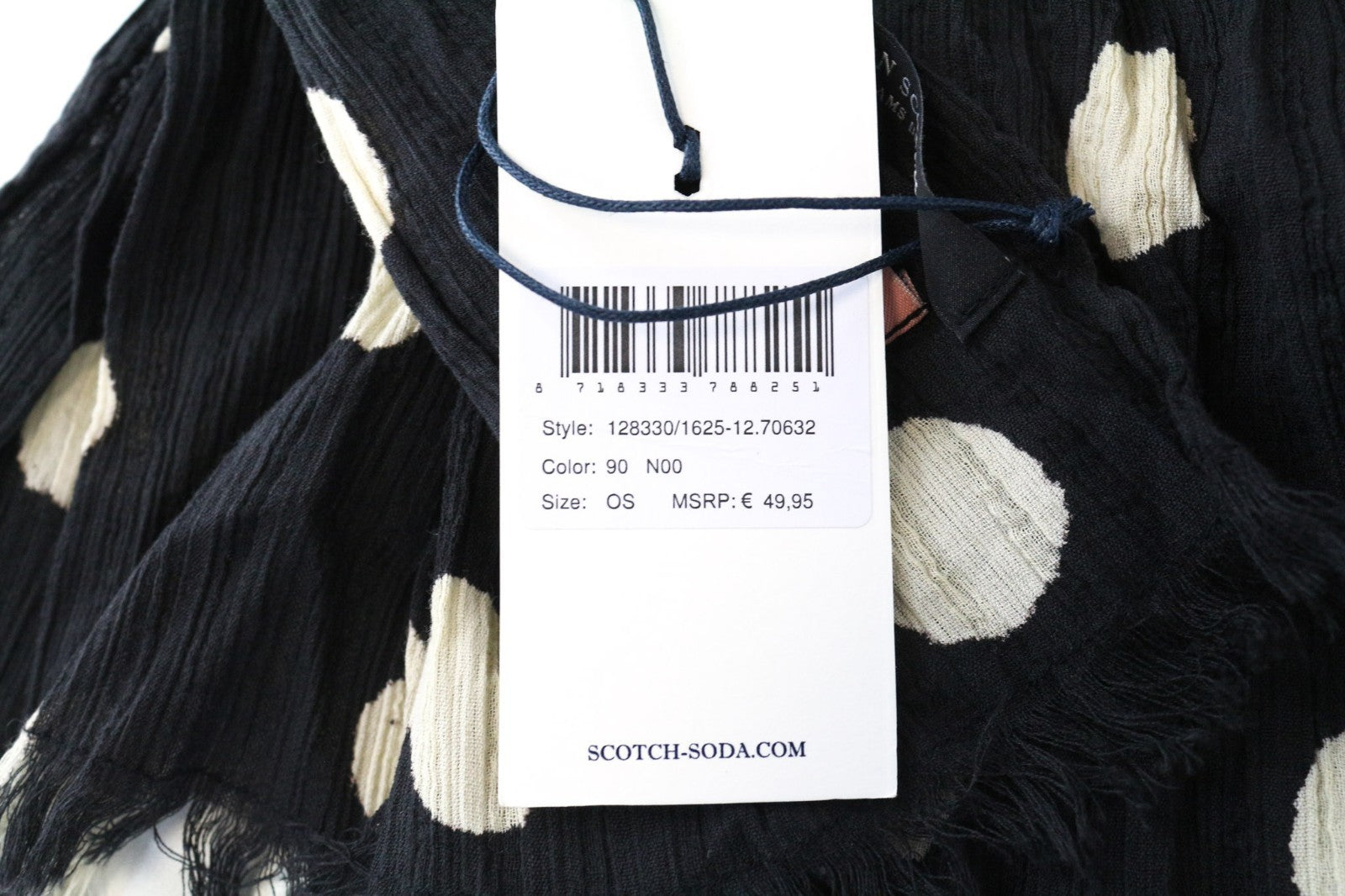 MAISON SCOTCH Ams Blauw moteriškas šalikas OS juodas medvilninis taškuotas laisvalaikio apdangalas 