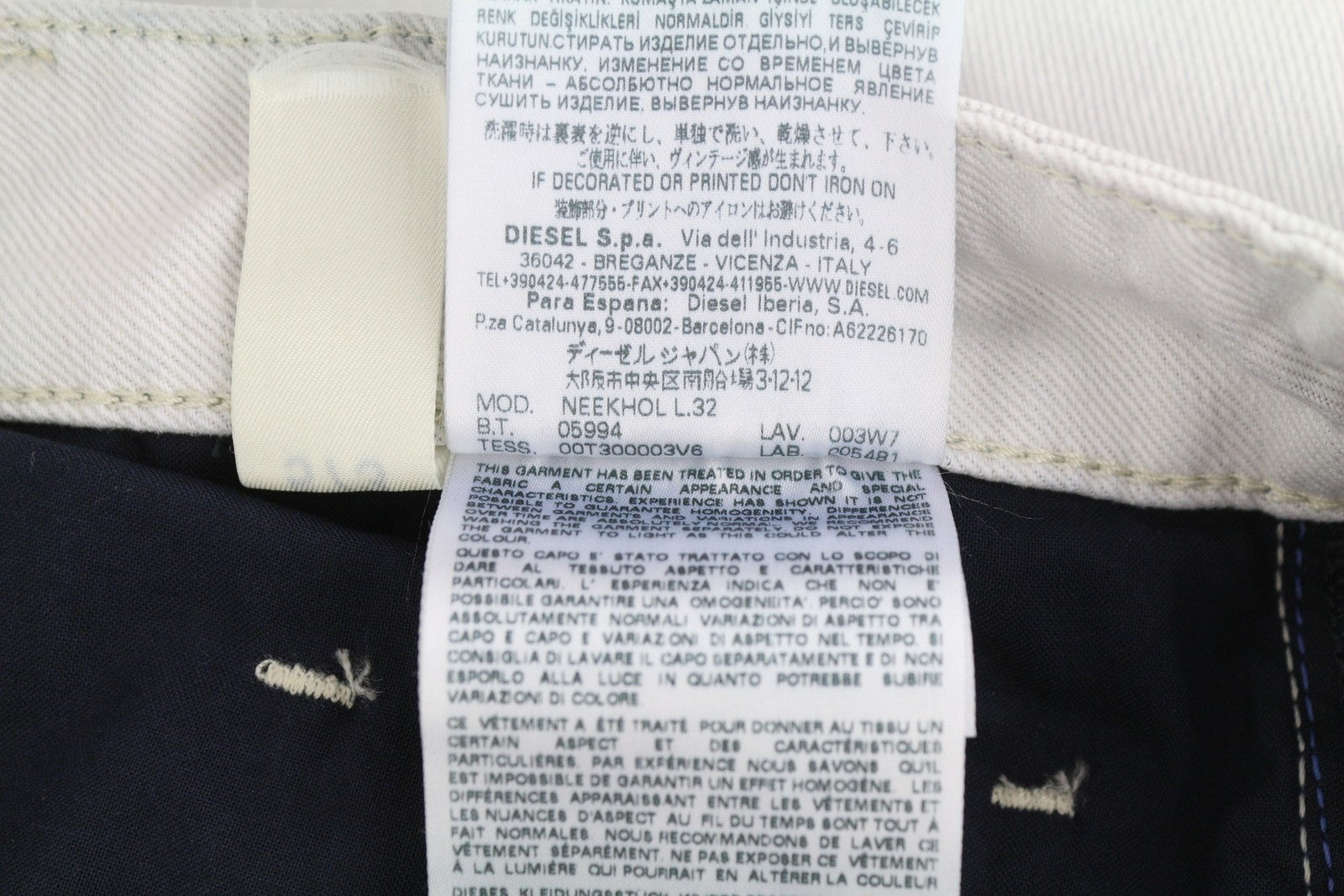 DIESEL Neekhol 003W7 Women's Jeans W30/L32 White Distress Straight Denim