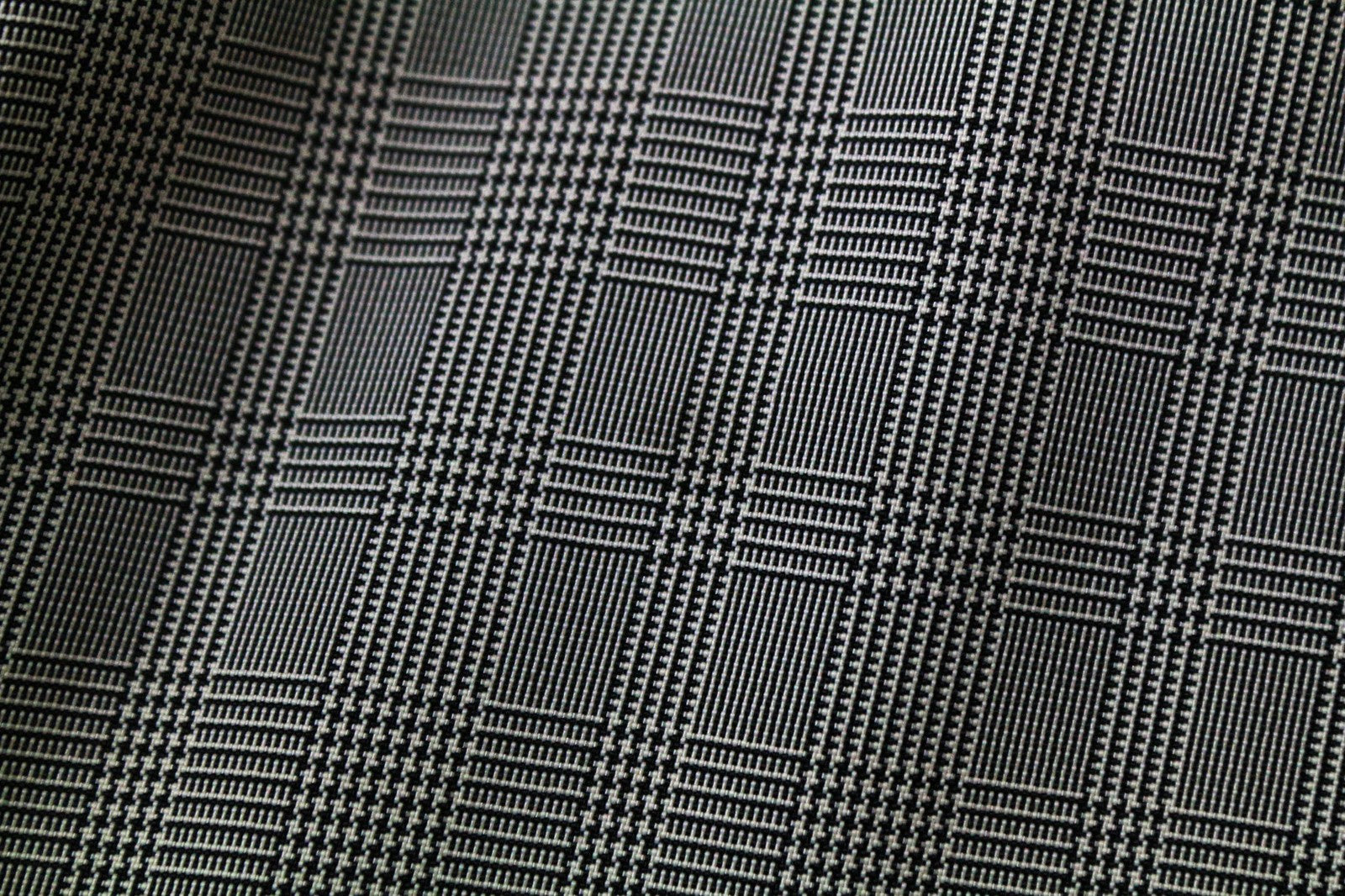 JOHN RICHMOND vyriška striukė UK18 pilka languota rašto užtrauktuku ilgomis rankovėmis lengva 