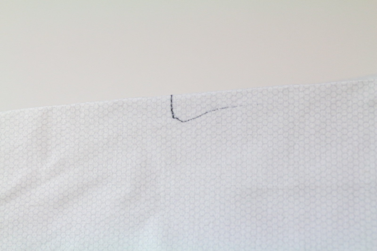 REPLAY vyriška striukė L dydžio, šviesiai pilka, su gobtuvu, užtrauktuku, šviesą atspindinčia, lengva, be pamušalo 