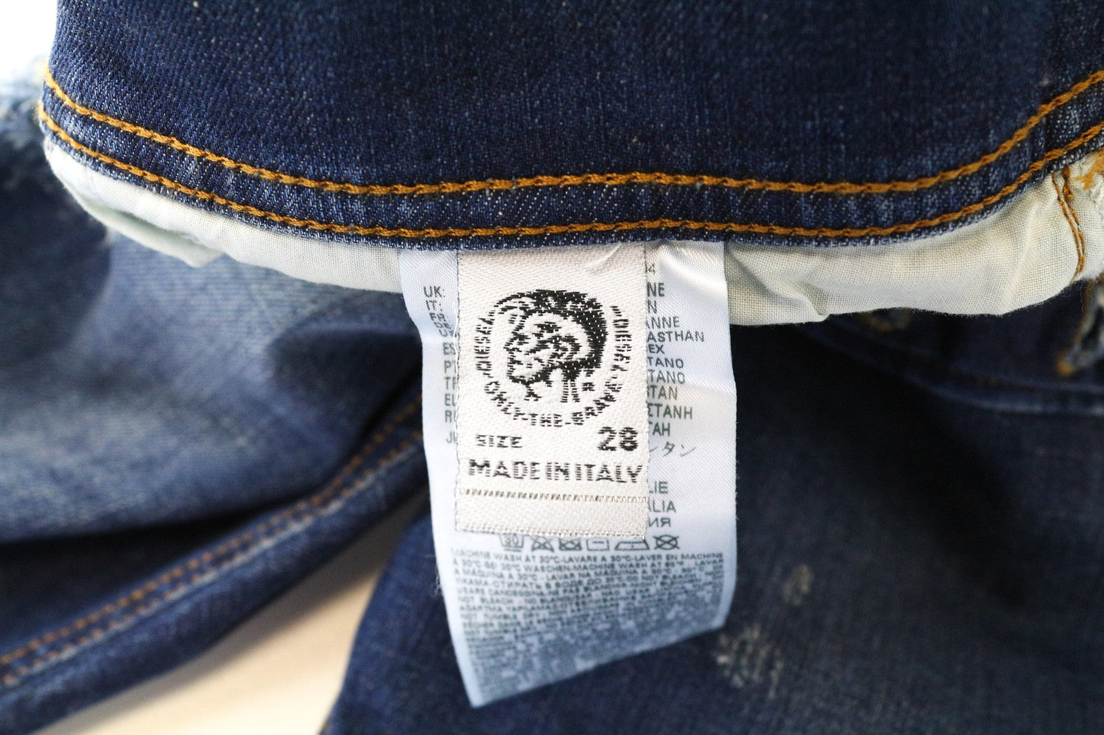 DIESEL Tepphar 084TX vyriški džinsai W28/L32 mėlyni, morkų spalvos, ploni, tamprūs, plėšyti medvilniniai džinsai 