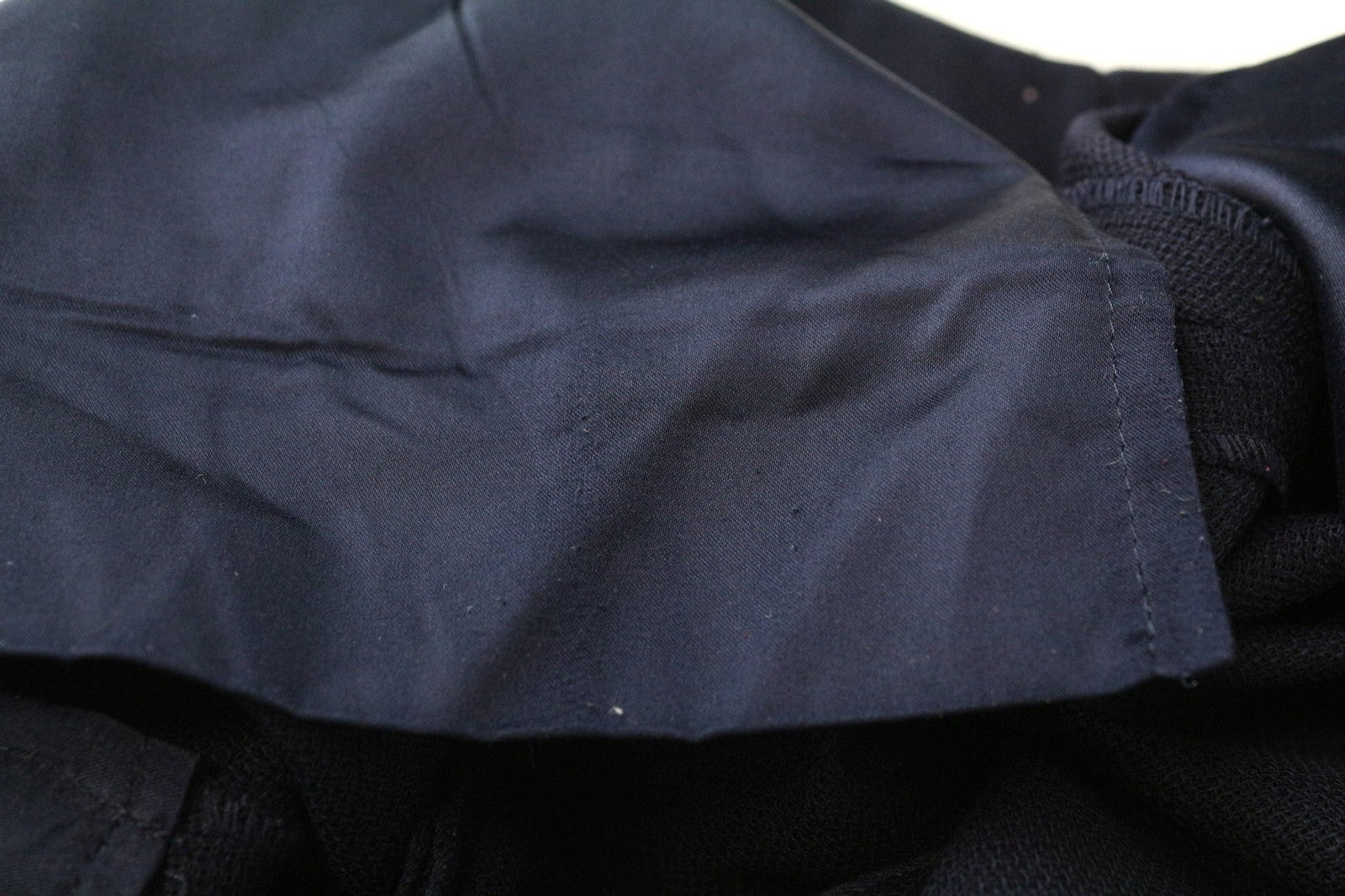 SUISTUDIO Lane moteriškos kelnės UK14R mėlynos klostuotos grynos vilnos klasikinio stiliaus 