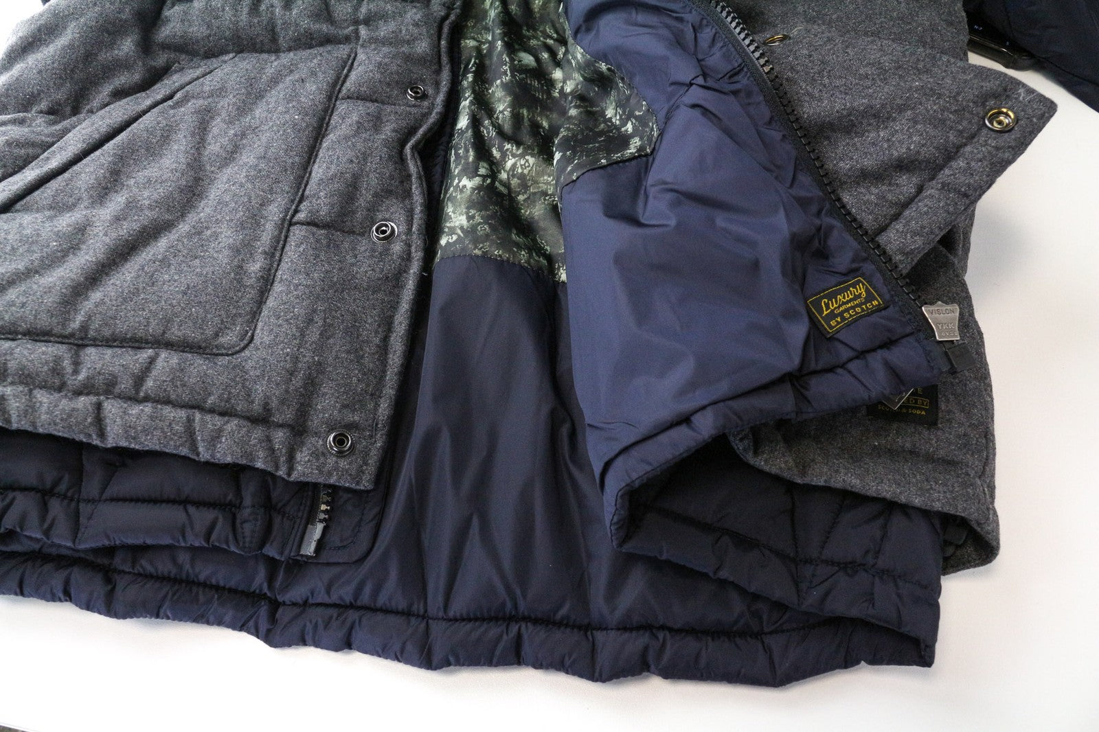 SCOTCH &amp; SODA vyriška pūsta striukė XL dydžio pilka vilnos mišinio su paminkštintu gobtuvu melanžo spalvos 