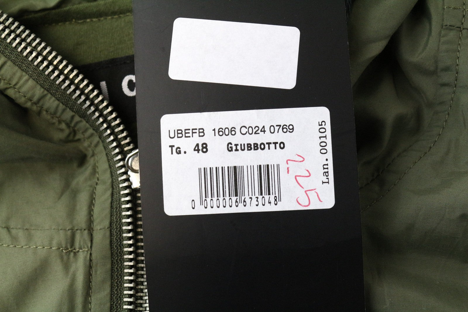 RICHMOND vyriška striukė IT48 alyvuogių žalia su gobtuvu ir vėjui nepralaidi striukė su briaunuotu logotipu laisvalaikio stiliumi 