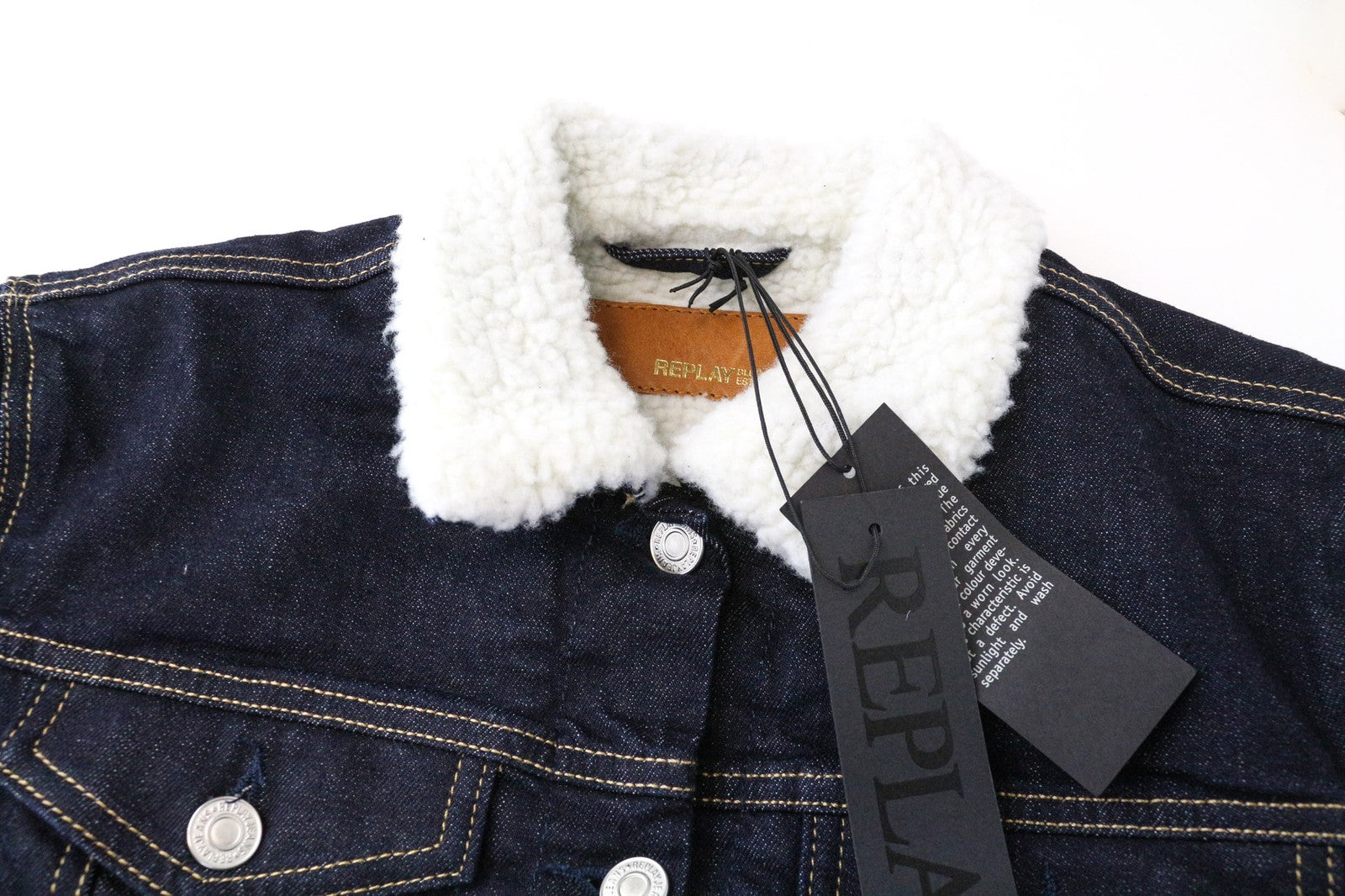 REPLAY moteriškas džinsinis švarkas M mėlynas, trumpas, tamprus, su pamušalu ir apykakle bei sagomis 