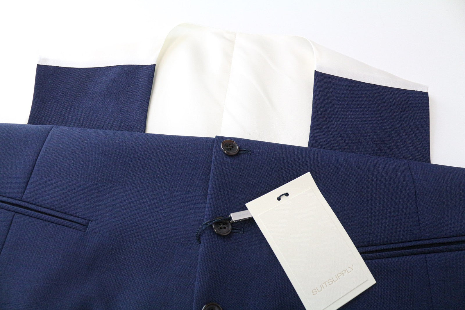 SUITSUPPLY Ferrara vyriška liemenė UK48S mėlyna, vilnoniu pamušalu, vienaeilė, klasikinė 