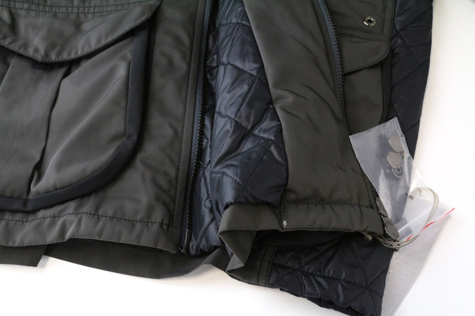 RICHMOND vyriška striukė 54 pilkai ruda, su pamušalu, vienaeilis, su užtrauktuku ir kišenėmis 